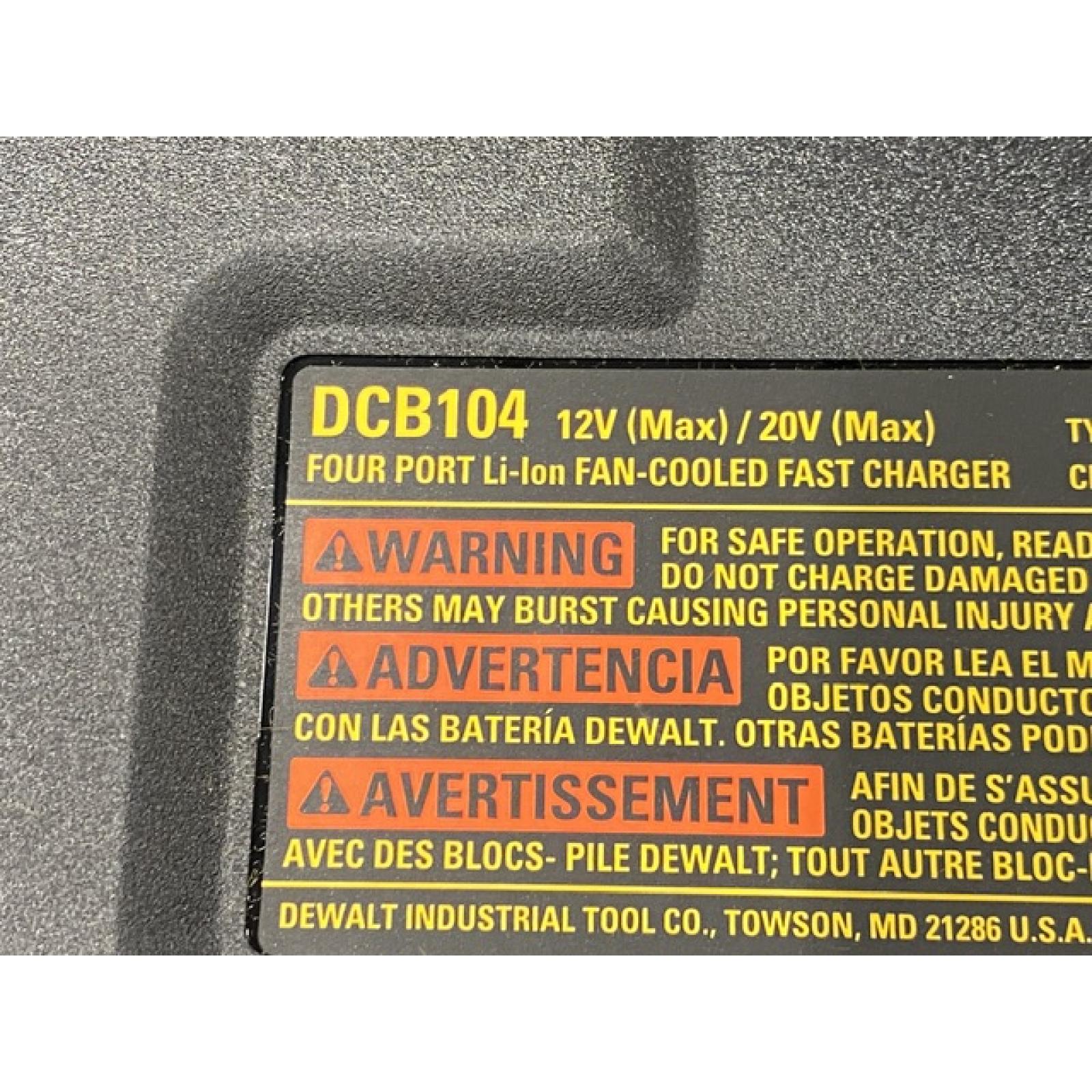 LIKE NEW - DEWALT 20-Volt MAX 4-Port Charger with 20-Volt MAX Lithium-Ion 5.0 Ah and 2.0 Ah Batteries