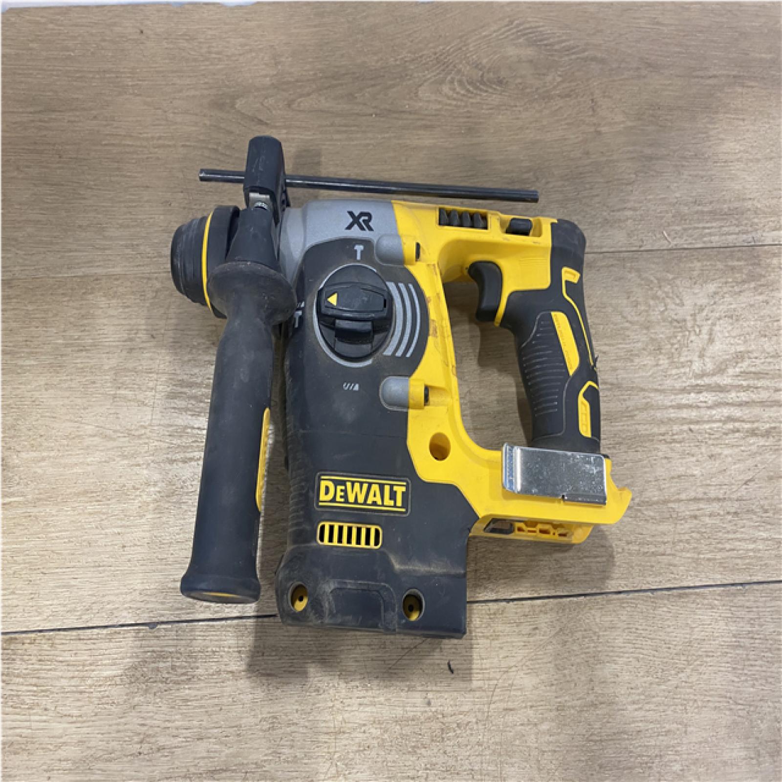 AS-IS DEWALT 20V MAX XR Cordless Brushless 1 in. SDS Plus L-Shape Rotary Hammer (Tool Only)