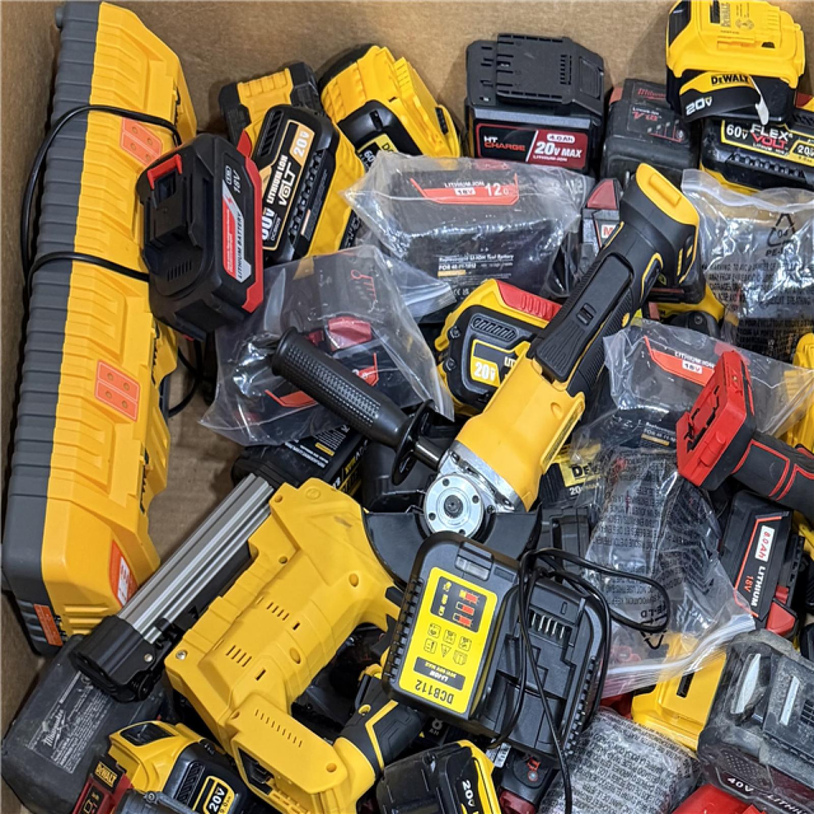 DALLAS LOCATION - AFTERMARKET NON-BRANDED MIXED TOOLS & BATTERIES