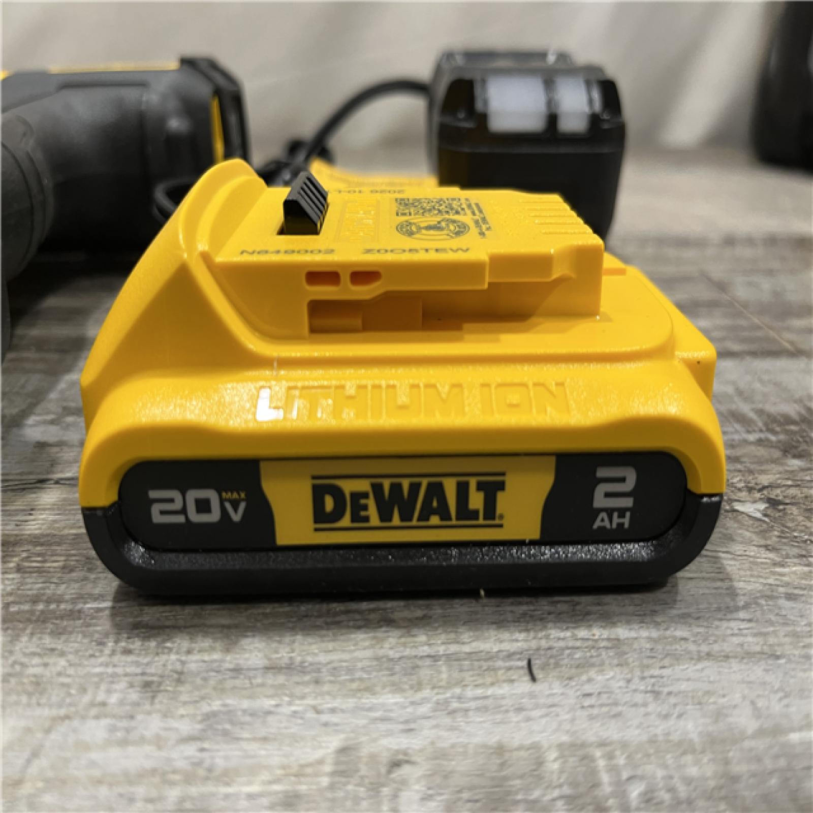 AS-IS DEWALT 20V MAX Cordless Battery Powered Pruner Kit
