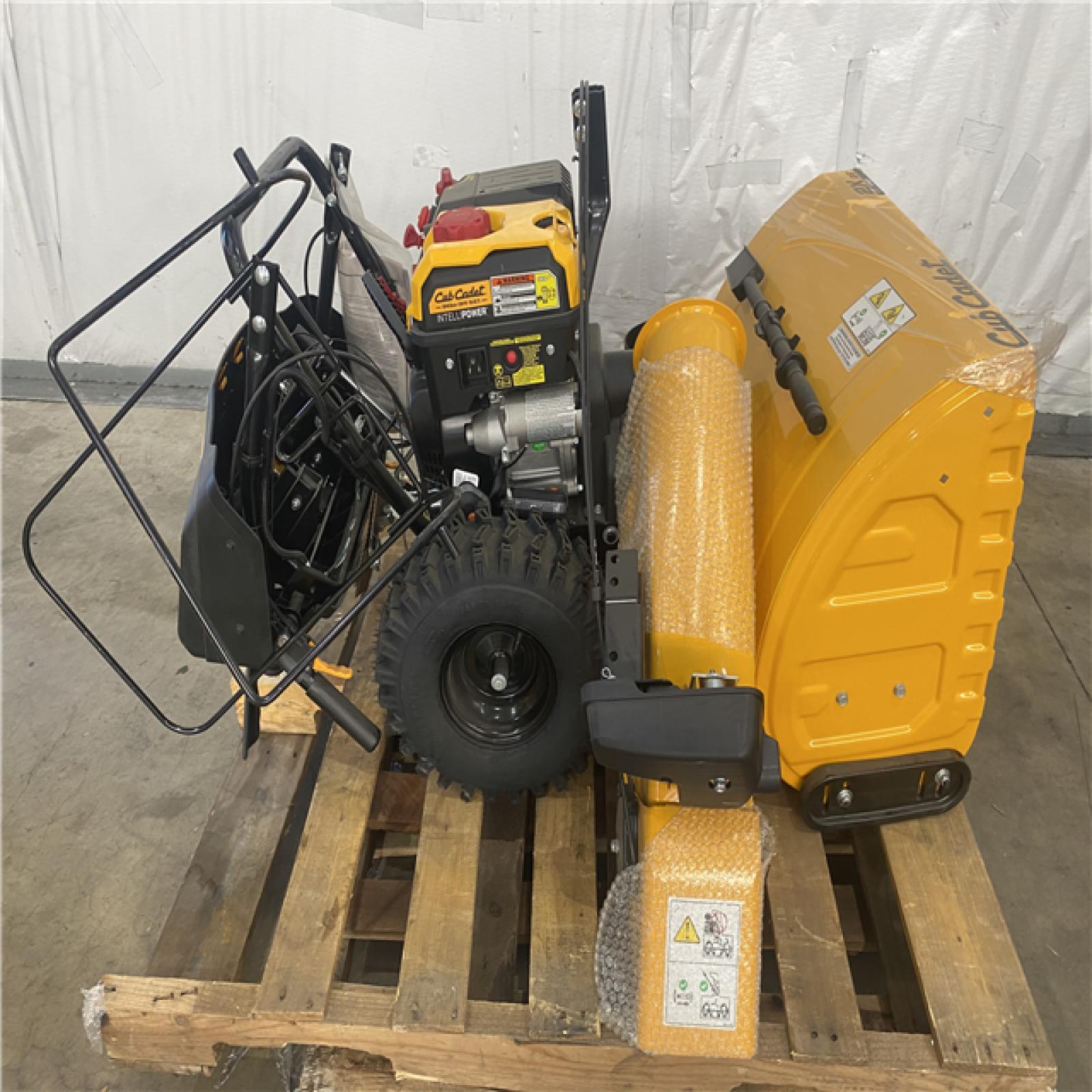 Houston Location AS IS - outdoor pallet