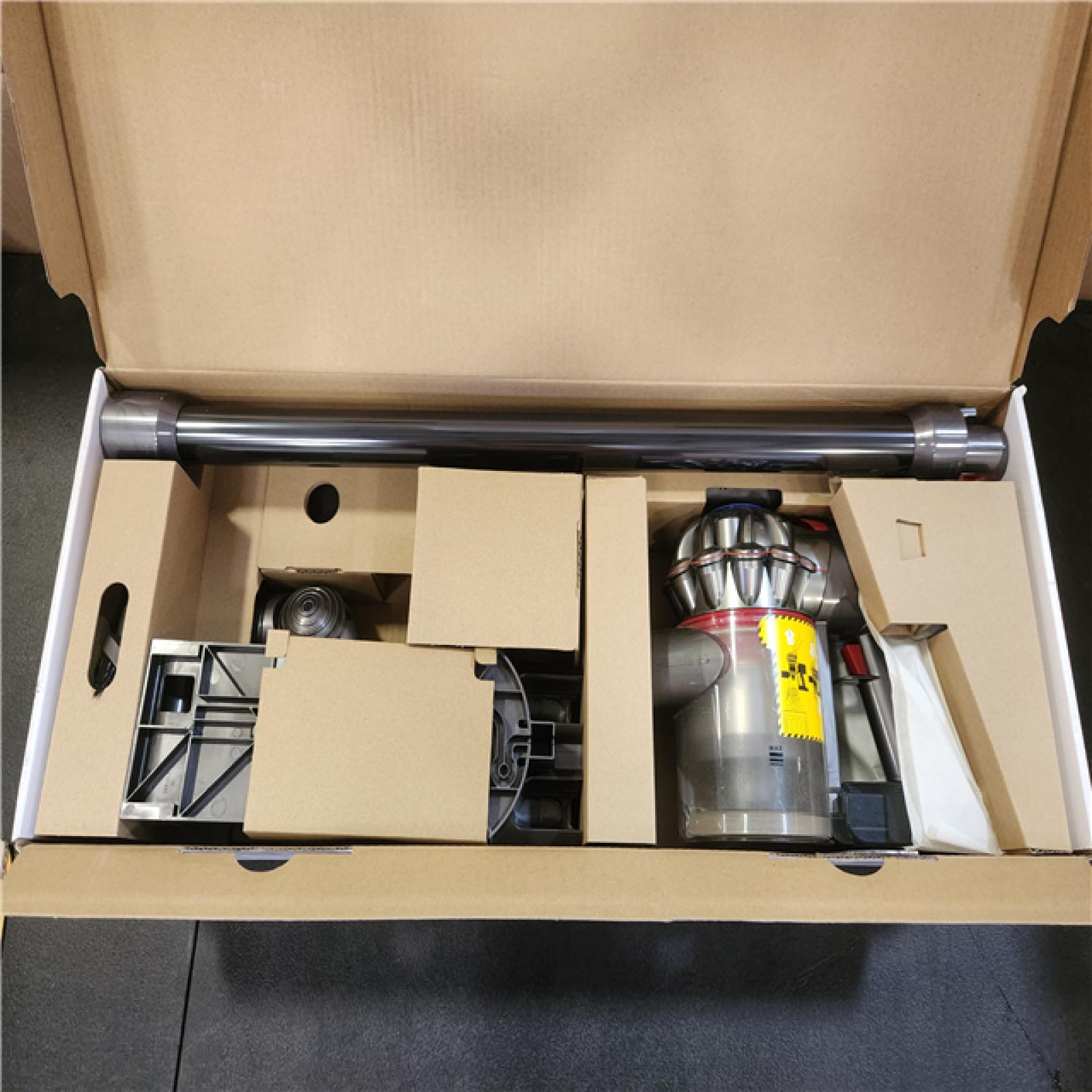 Phoenix Dyson V8 Cordless Stick Vacuum Cleaner