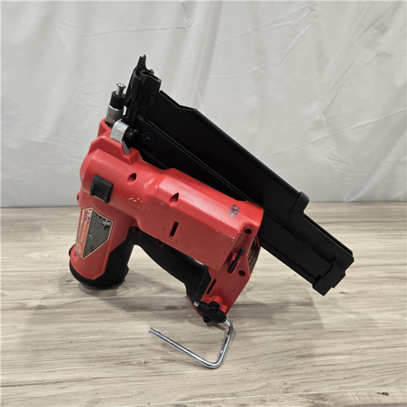 AS-IS Milwaukee 2744-20 M18 FUEL 3-1/2 in. 18V 21-Degree Cordless Framing Nailer (Tool-Only)