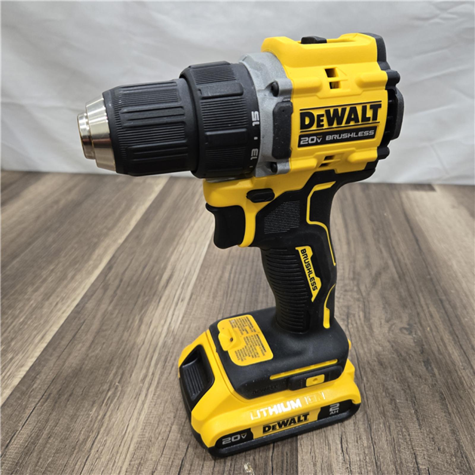 GOOD DEWALT DCD794D1 20V  Cordless.5 in Drill Driver  2 Ah