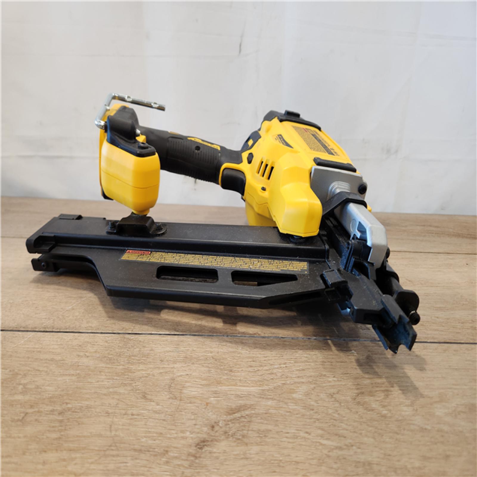 AS-IS- DEWALT 20-Volt 21° Cordless Framing Nailer (Tool-Only)