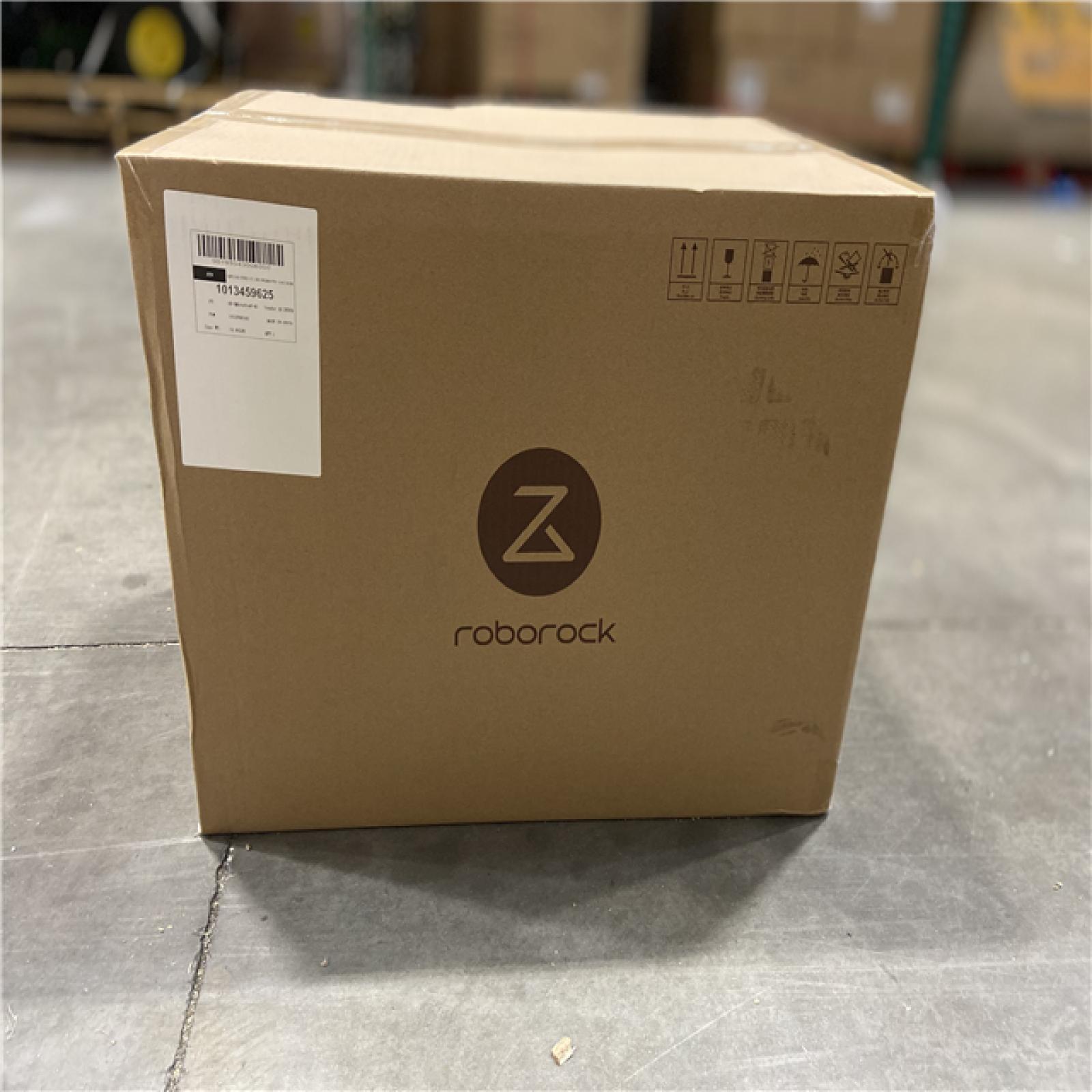 NEW! - Roborock Qrevo Pro 13. 4in Robotic Vacuum, with Lidar Smart Navigation, FlexiArm Edge Mopping, Dynamic Hot Water Re-Wash in White