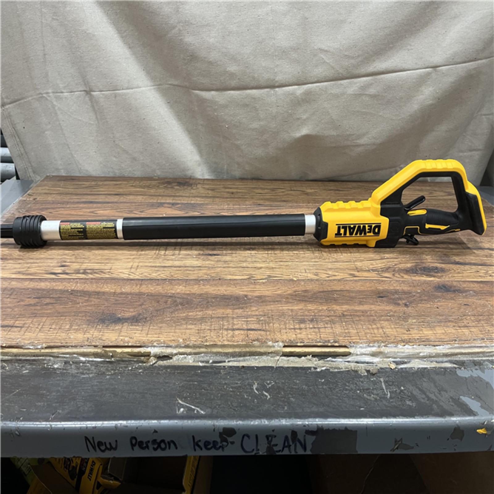 AS-IS DEWALT 20V MAX 8in. Brushless Cordless Battery Powered Pole Saw (Tool Only)