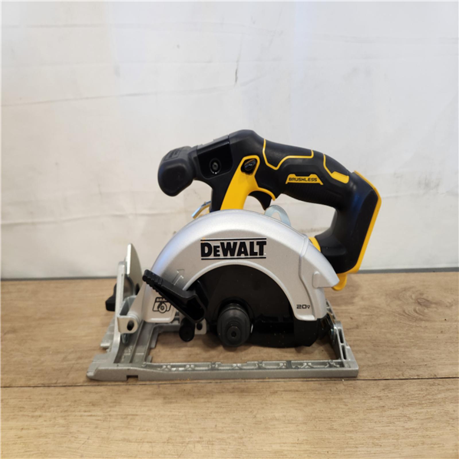 AS-IS- DeWALT  20V Max Brushless 6.5   Cordless Circular Saw
