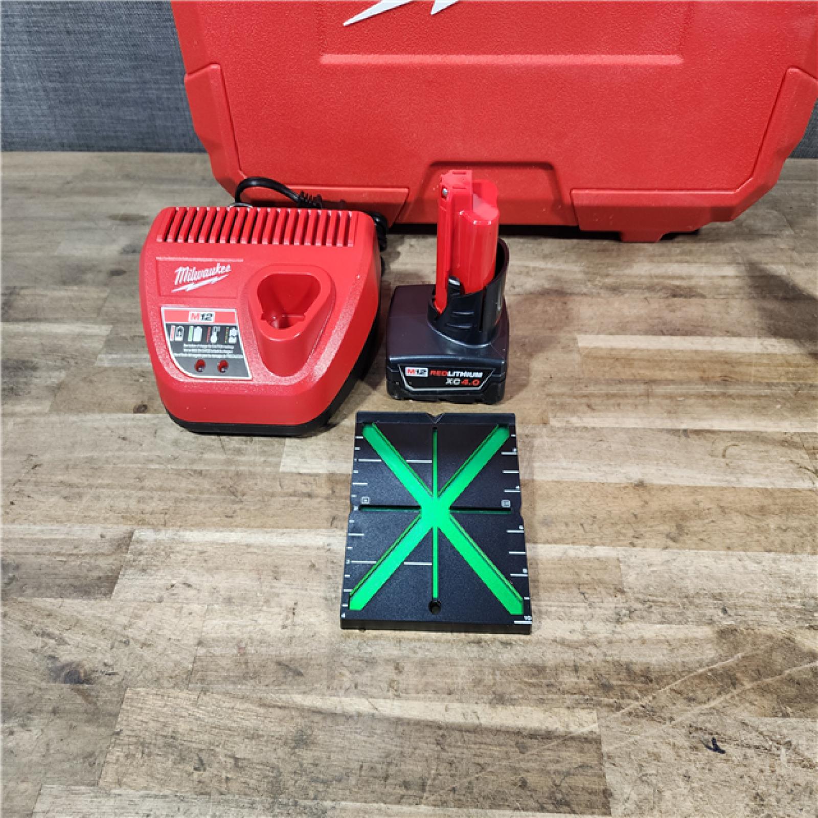 HOUSTON LOCATION - AS-IS Milwaukee 12-Volt Lithium-Ion Cordless Green 250 ft. 3-Plane Laser Level Kit