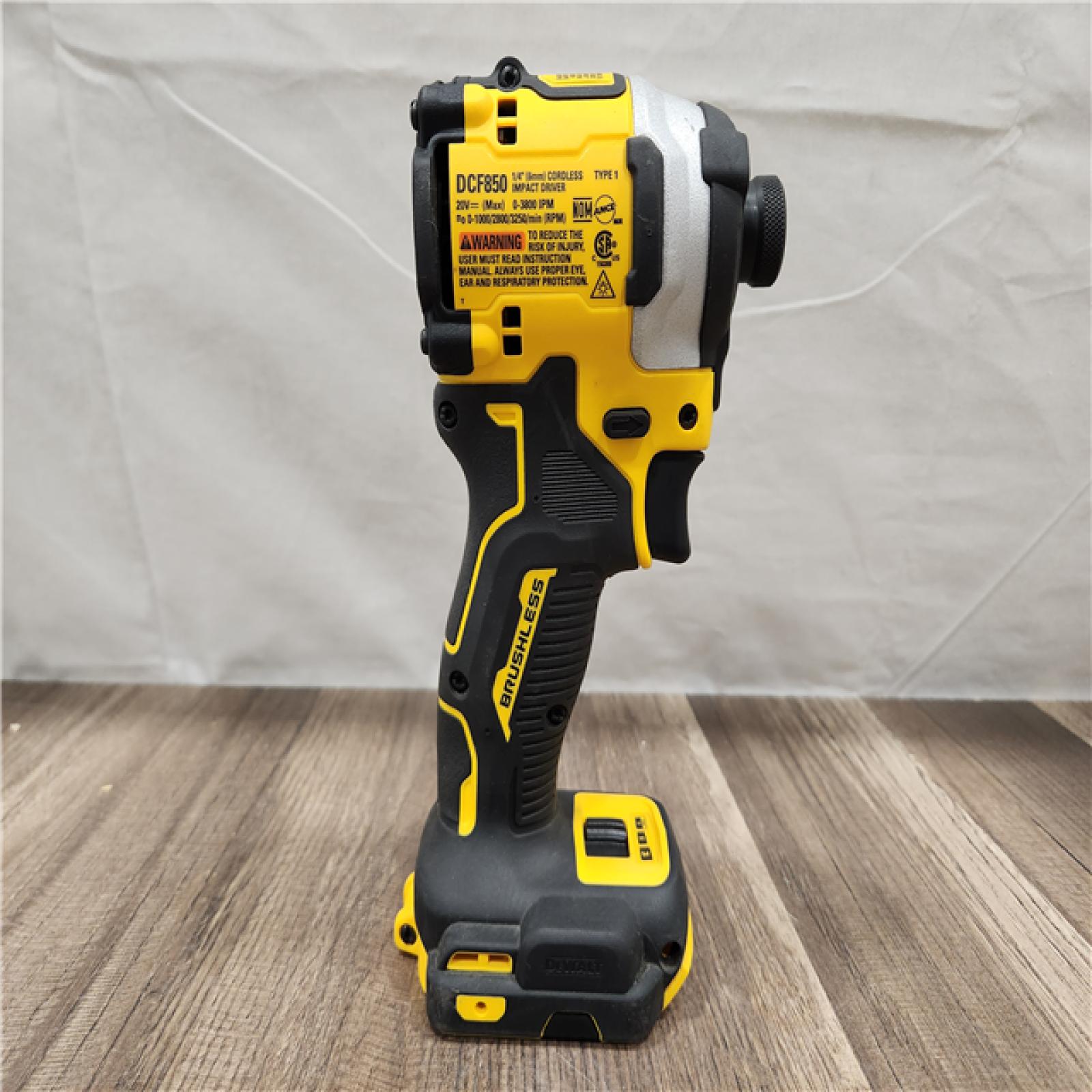 AS-IS- DeWalt 20V Cordless Brushless Compact 1/4 Impact Driver (Tool Only)