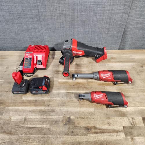 HOUSTON LOCATION - AS-IS MILWAUKEE 3 TOOL COMBO KIT W/ (2) BATTERY & CHARGER