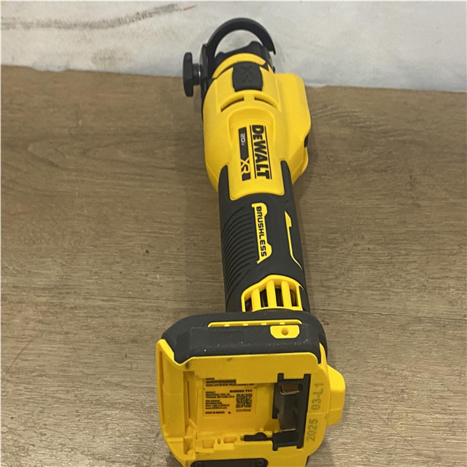 AS-IS DEWALT XR 20V Lithium-Ion Cordless Rotary Drywall Cut-Out Tool (Tool Only)