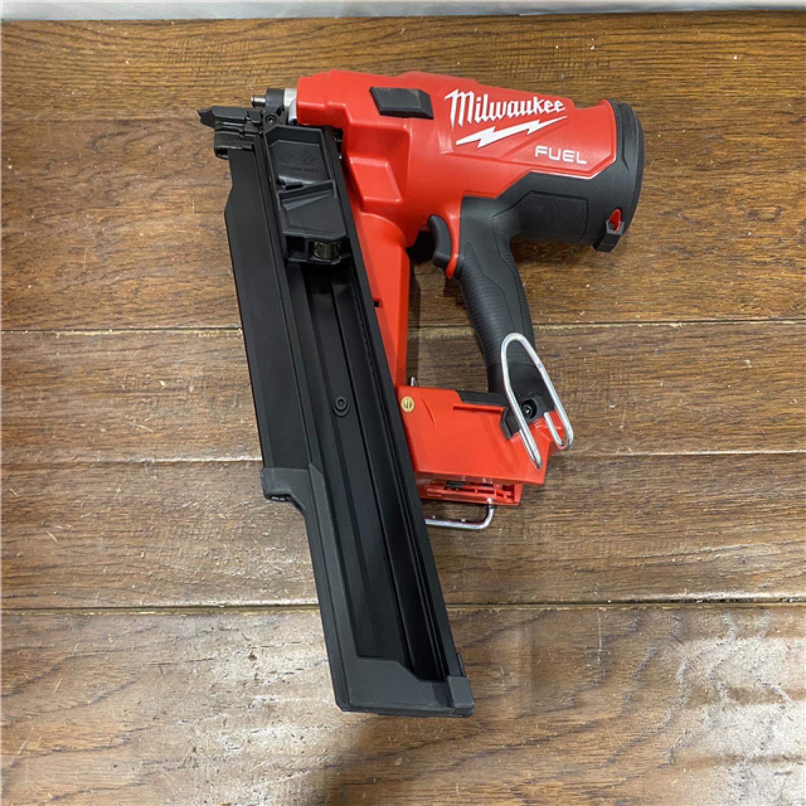 AS-ISMilwaukee 2744-20 M18 FUEL 21-Degree Cordless Framing Nailer (Tool Only)