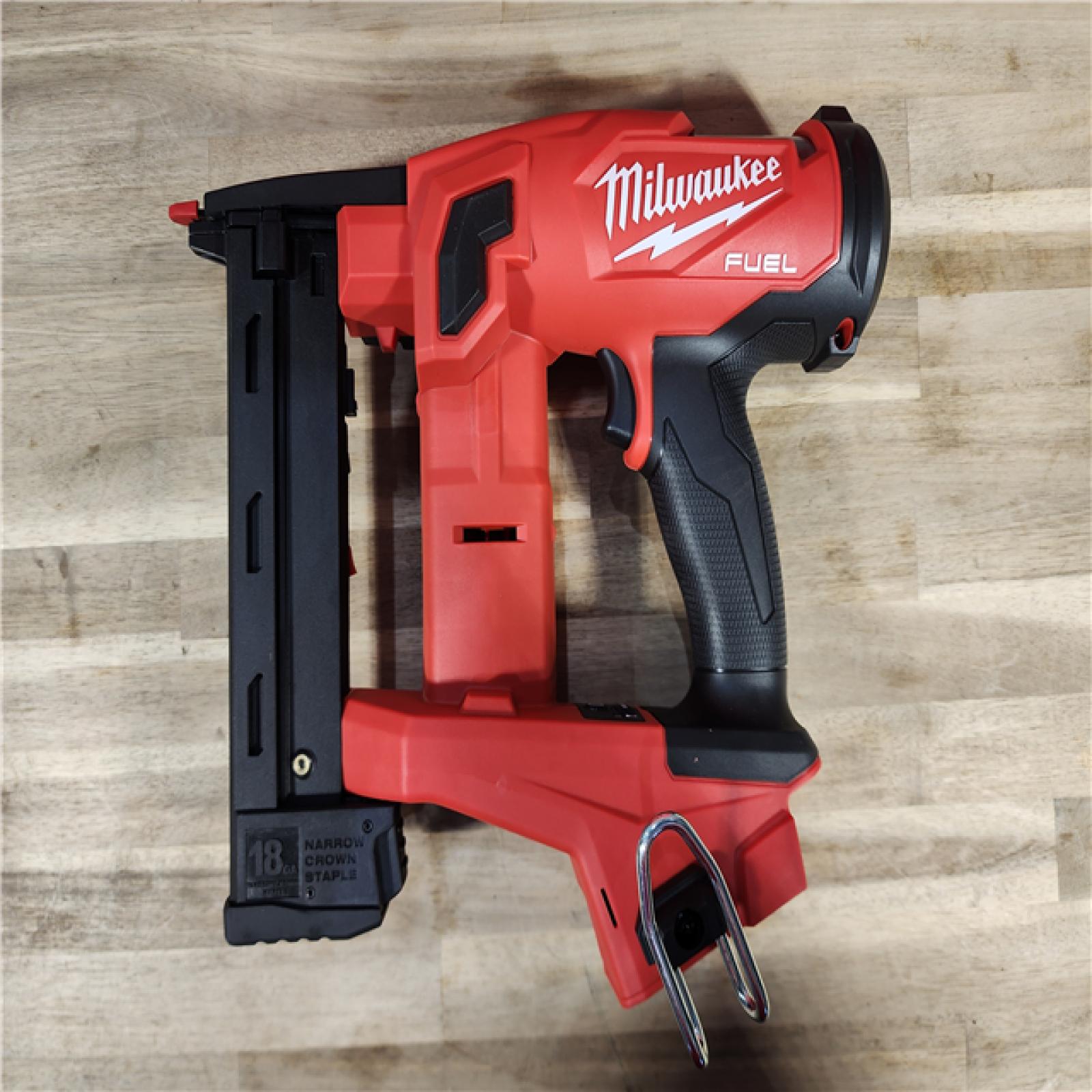 HOUSTON LOCATION - AS-IS (APPEARS LIKE NEW) M18 FUEL 18-Volt Lithium-Ion Brushless Cordless 18-Gauge 1/4 in. Narrow Crown Stapler (Tool-Only)