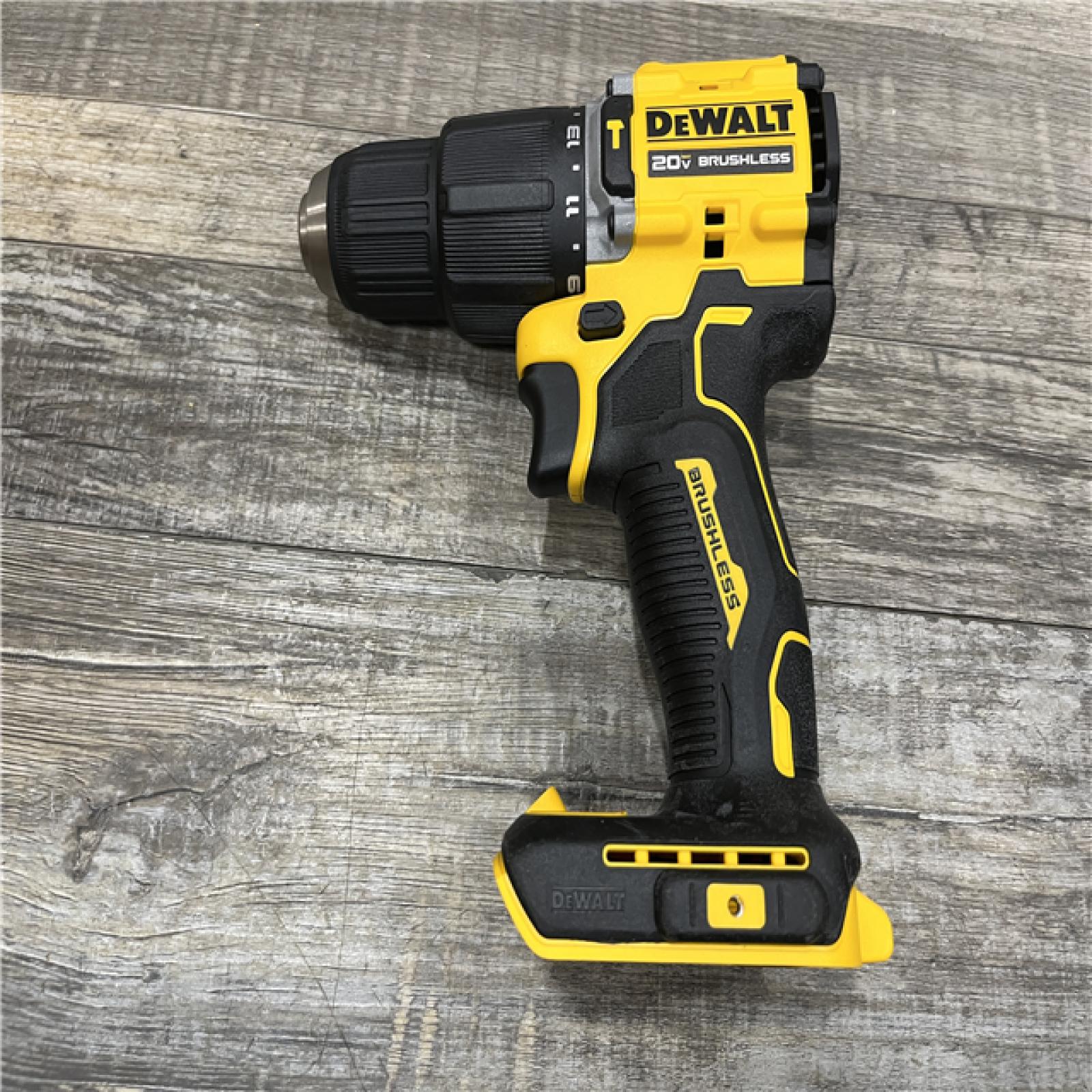 AS-IS DEWALT ATOMIC 20V Lithium-Ion Cordless 1/2 in. Hammer Drill Kit