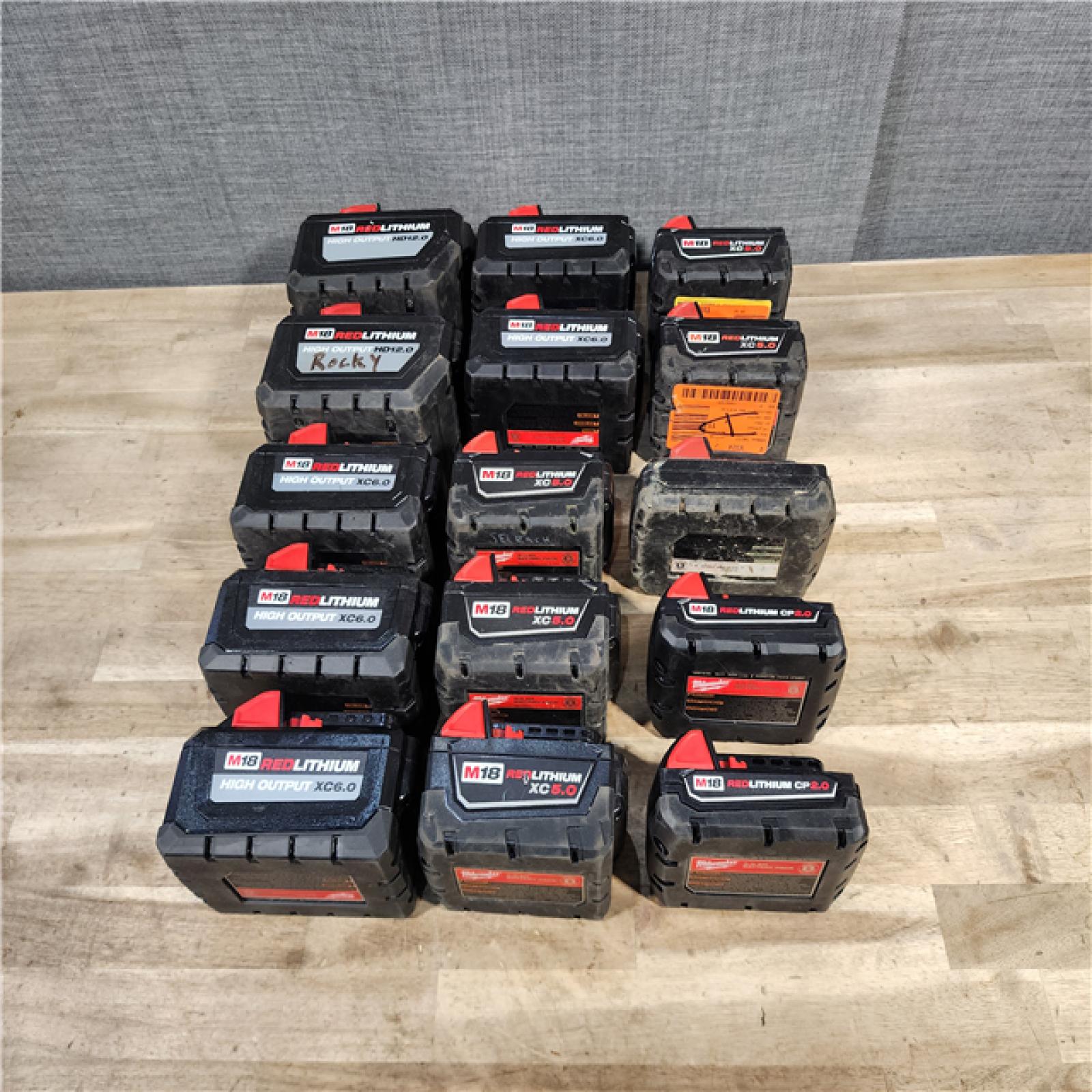 HOUSTON LOCATION - AS-IS MILWAUKEE BATTERY PACK QTY - 15