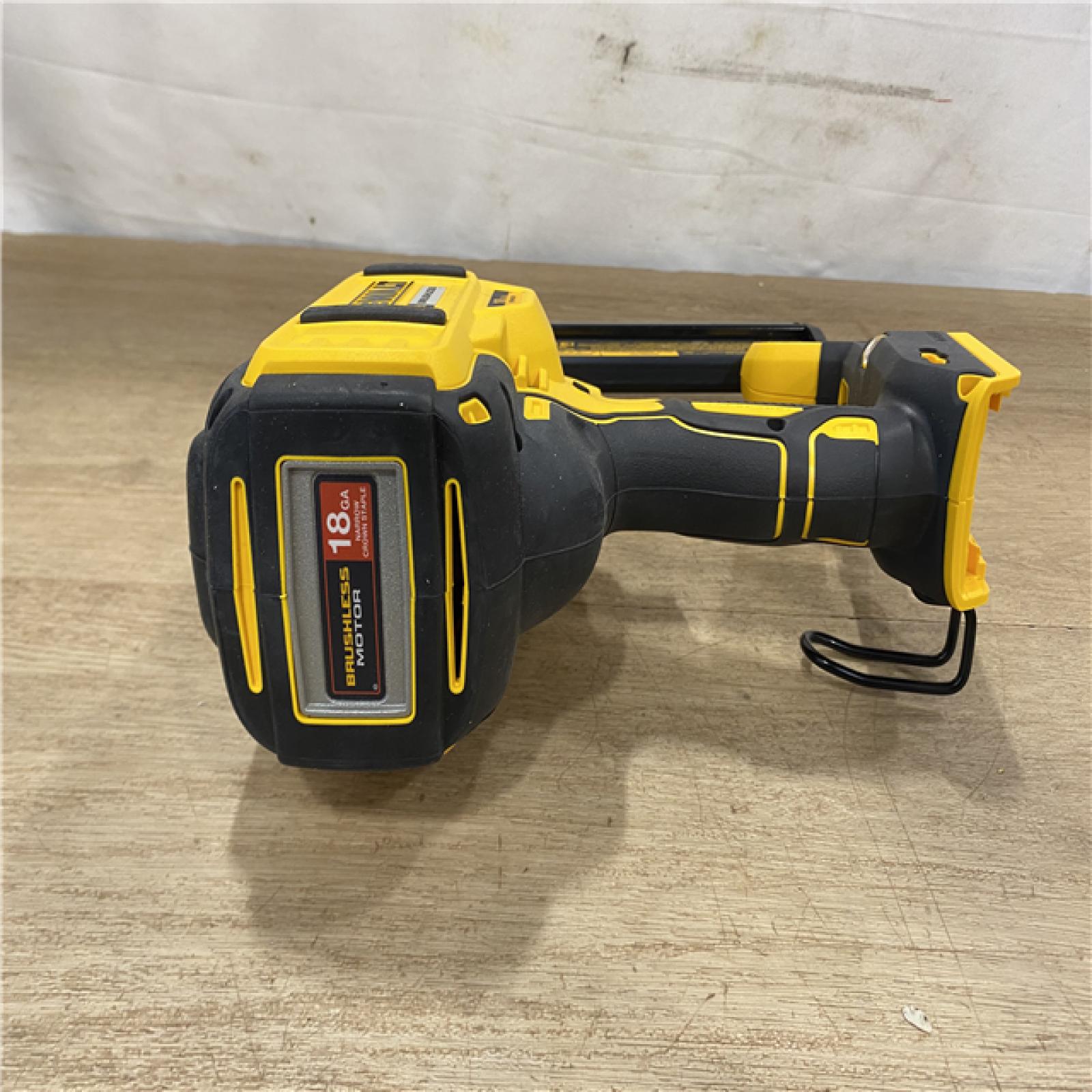 AS-IS DEWALT 20V MAX XR Lithium-Ion Cordless 18-Gauge Narrow Crown Stapler Kit