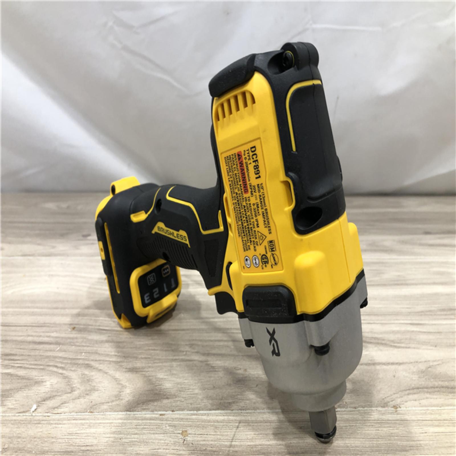 AS-IS DEWALT 20V Lithium-Ion Cordless 2-Tool Combo Kit
