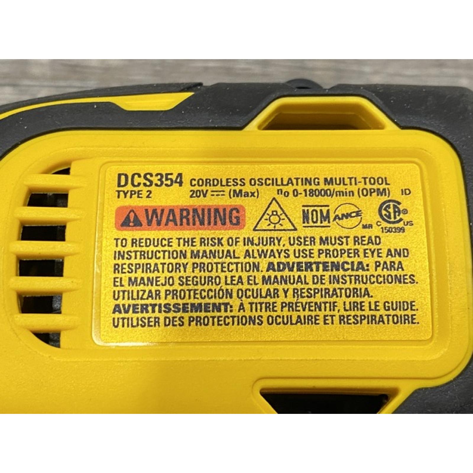 AS-IS DEWALT ATOMIC 20V MAX Cordless Brushless Oscillating Multi Tool Kit