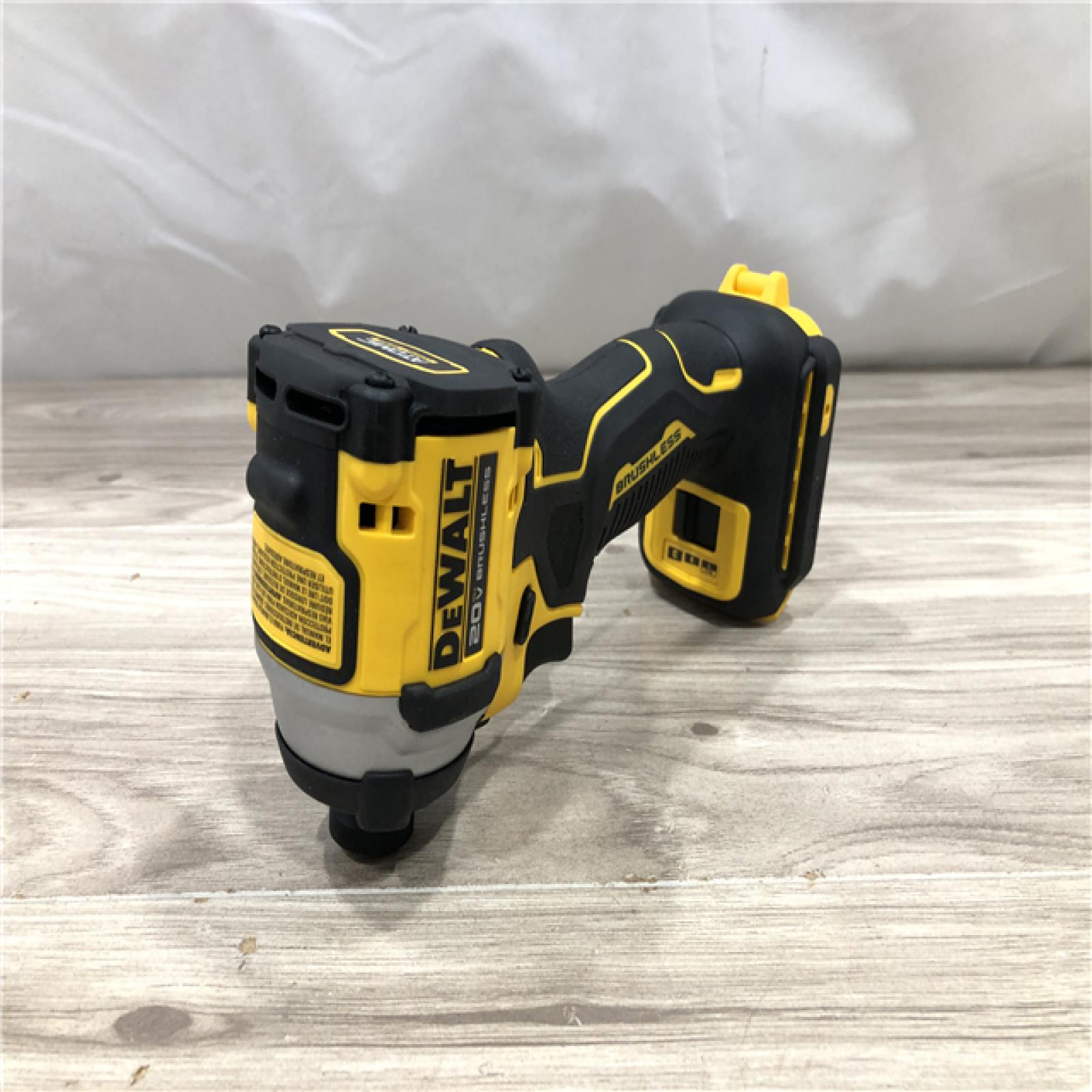 AS-IS DEWALT ATOMIC 20V MAX Lithium-Ion Cordless 1/4 in. Impact Driver Kit