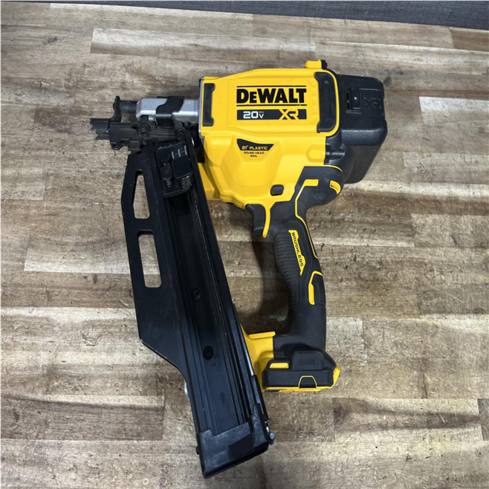 Houston Location AS-IS DEWALT 20-Volt 21° Cordless Framing Nailer (Tool-Only)