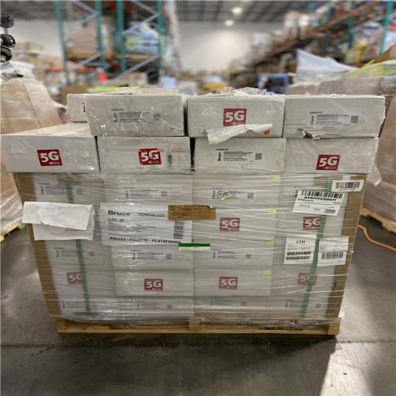 DALLAS LOCATION - Bruce Time Honored Herringbone Aged Natural Oak 0.57 in.T x 4.72 in.W Click-Lock Engineered Hardwood Flooring(15.5sq.ft./Case) 55 UNITS