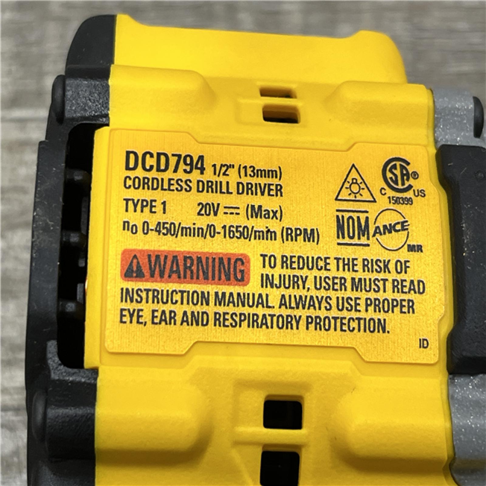 AS-IS DEWALT Atomic 20V Lithium-Ion Cordless Compact 1/2 in. Drill/Driver Kit