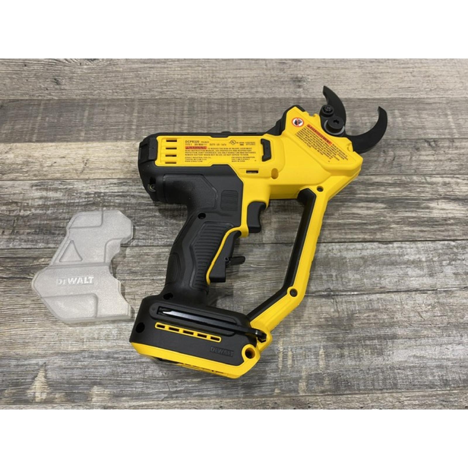 AS-IS DEWALT 20V MAX Cordless Battery Powered Pruner Kit