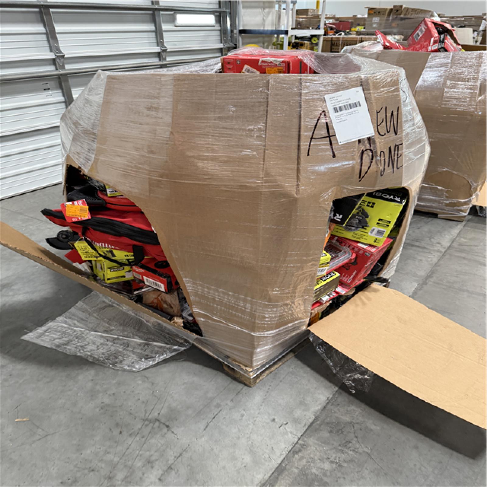 California AS-IS POWER TOOLS Partial Lot (3 Pallets) P-R057963