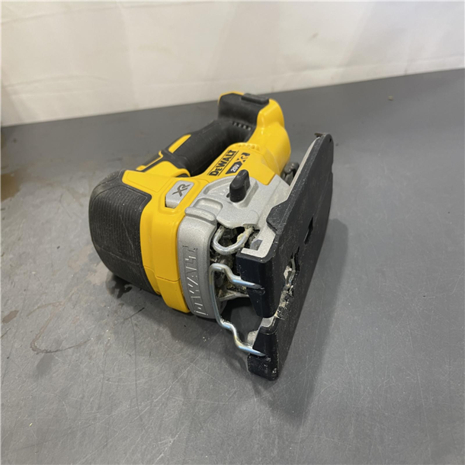 AS-IS - DeWalt 20V MAX XR Cordless Brushless Jigsaw
