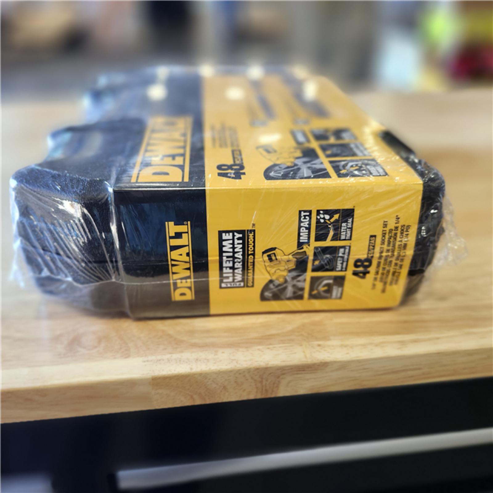 NEW! - DEWALT 1/4 in. Drive Metric and SAE Impact Socket Set (48-Piece)