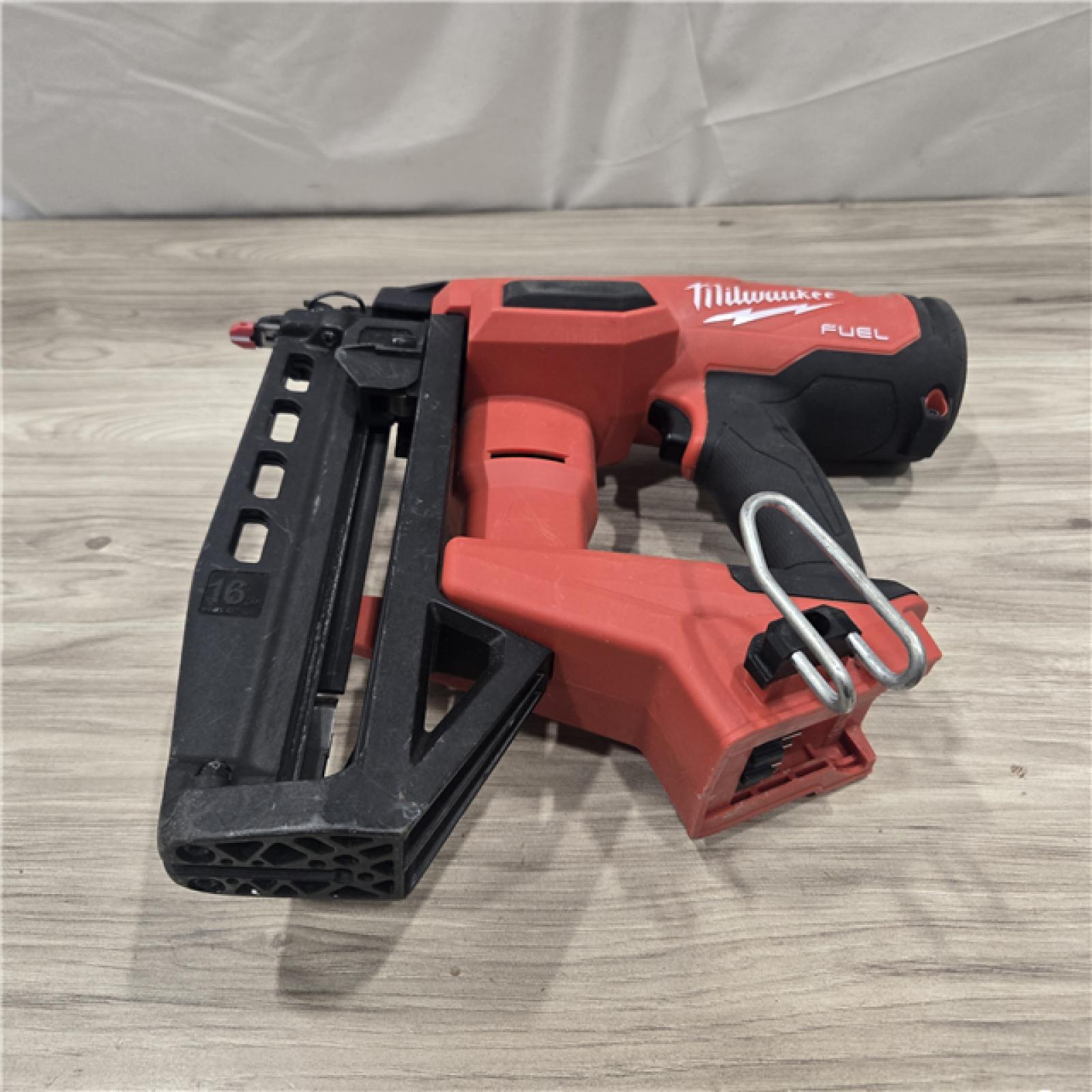 AS-IS MILWAUKEE 16 GAUGE STRAIGHT FINISH NAILER (TOOL ONLY)