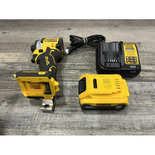AS-IS DEWALT ATOMIC 20V MAX Lithium-Ion Cordless 1/4 in. Brushless Impact Driver Kit
