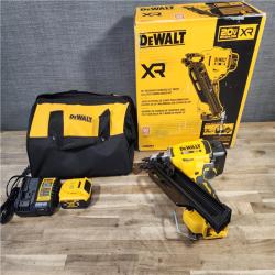 HOUSTON LOCATION - AS-IS DEWALT XR BRUSHLESS CORDLESS 30 DEGREE PAPER COLLATED FRAMING NAILER KIT W/ BATTERY & CHARGER
