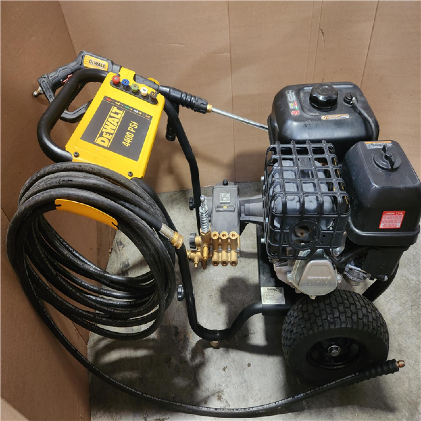 Phoenix AS-IS DEWALT 4400 PSI 4.0 GPM Cold Water Gas Pressure Washer