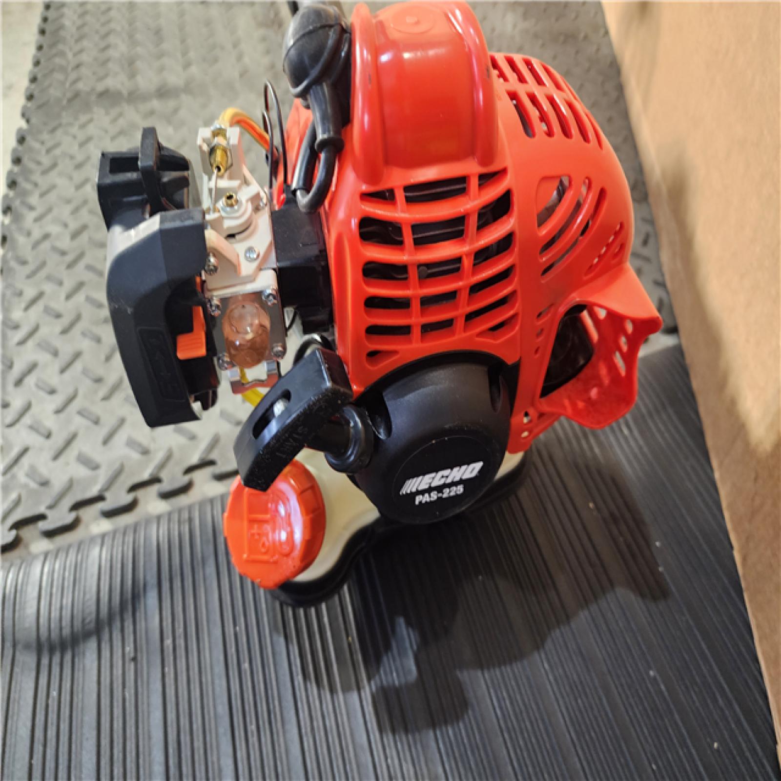 HOUSTON LOCATION - AS-IS ECHO 21.2 Cc Gas 2-Stroke Attachment Capable Power Head for Use with Pro Attachment Series