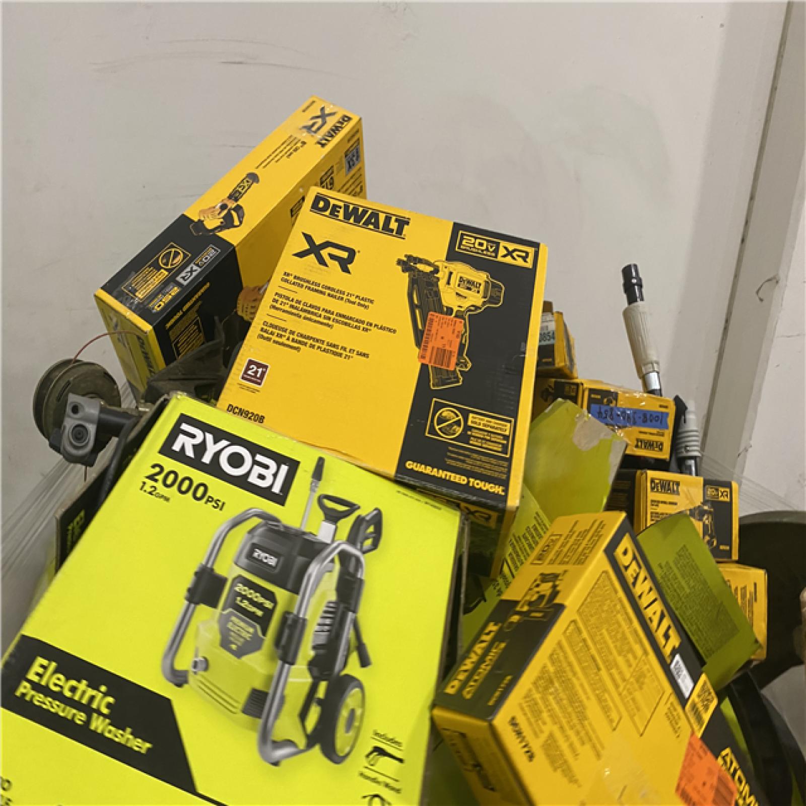 Dallas Location - As-Is Tool Pallet