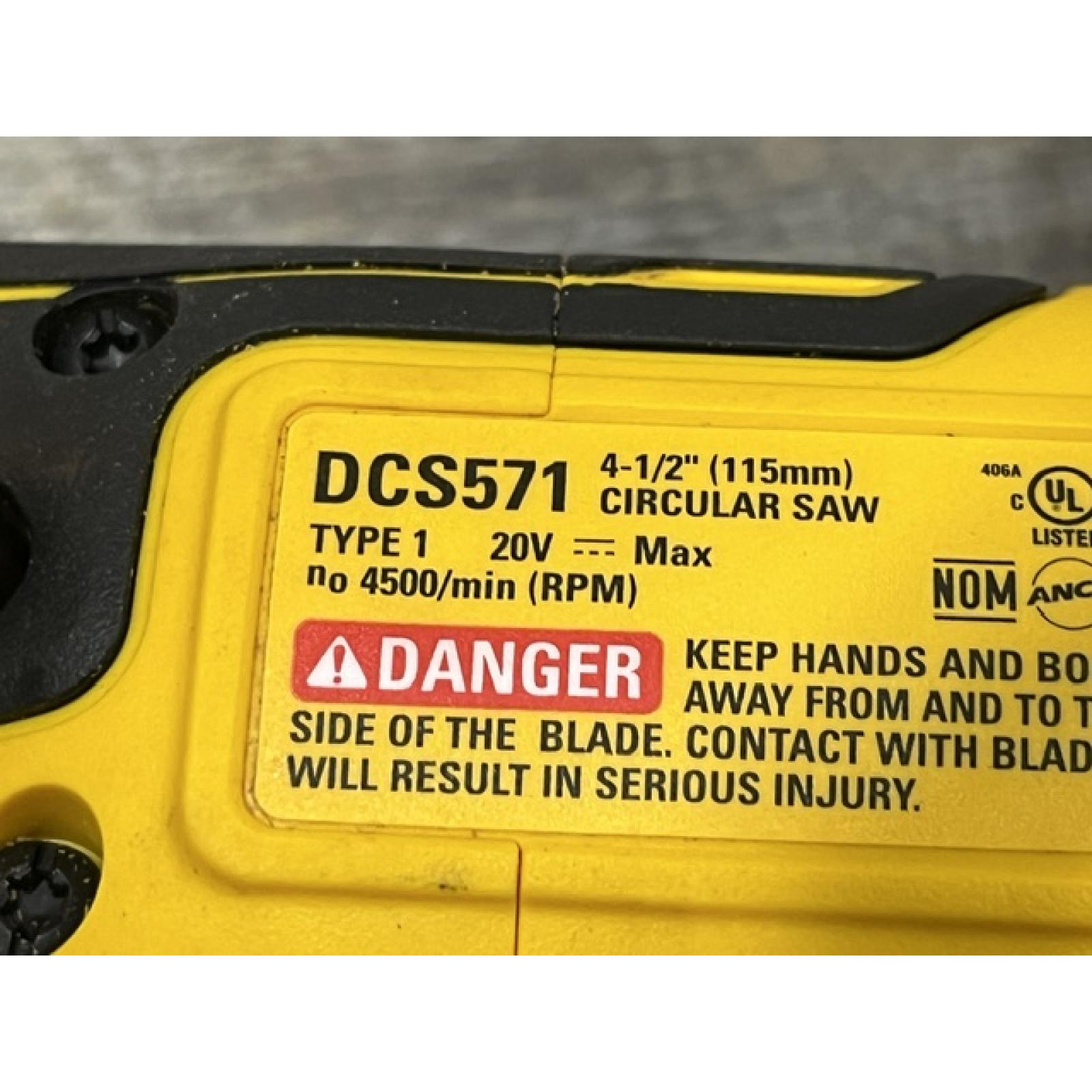 AS-IS DEWALT ATOMIC 20V MAX Cordless Brushless 4-1/2 in. Circular Saw (Tool Only)