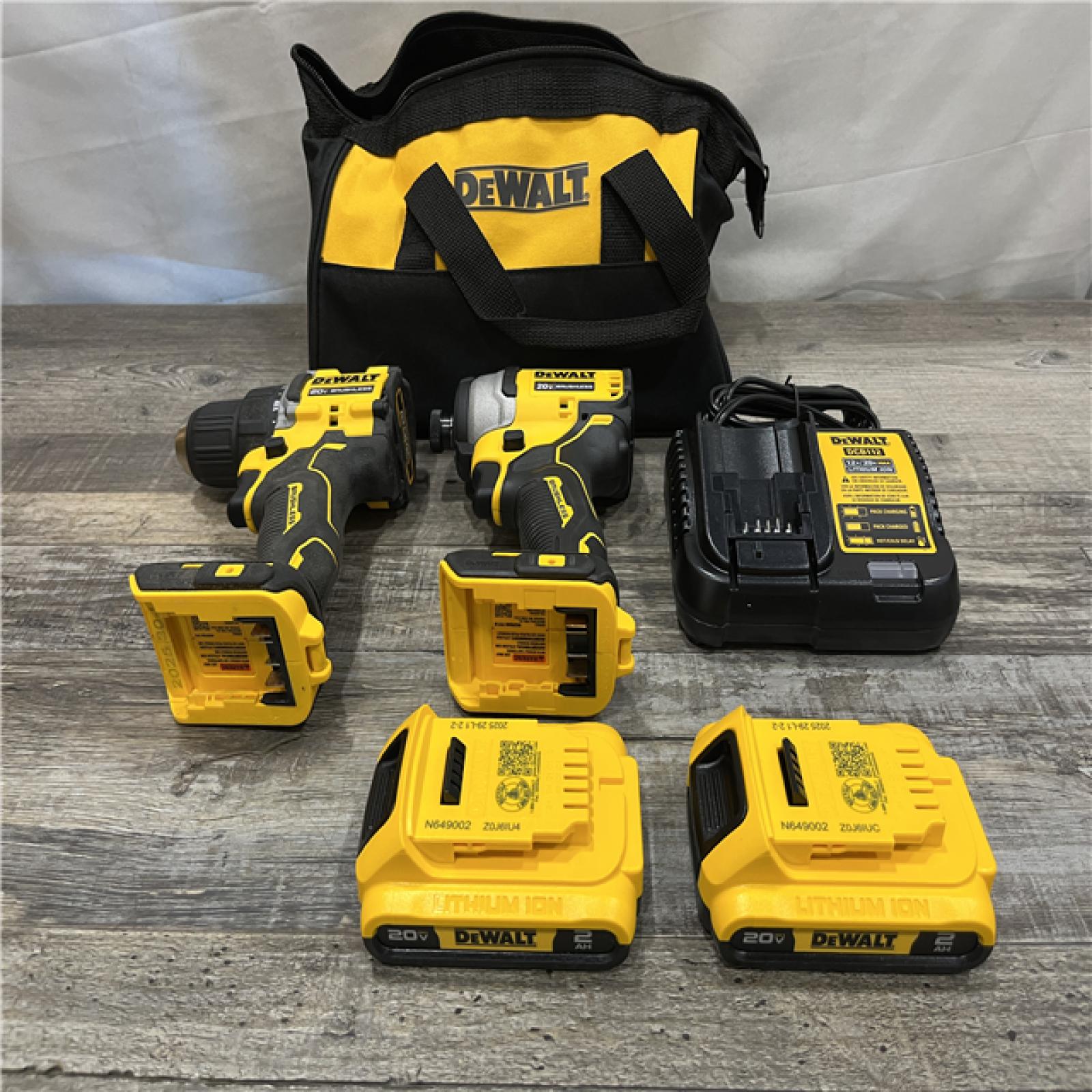 AS-IS DEWALT ATOMIC 20-Volt MAX Lithium-Ion Cordless Combo Kit