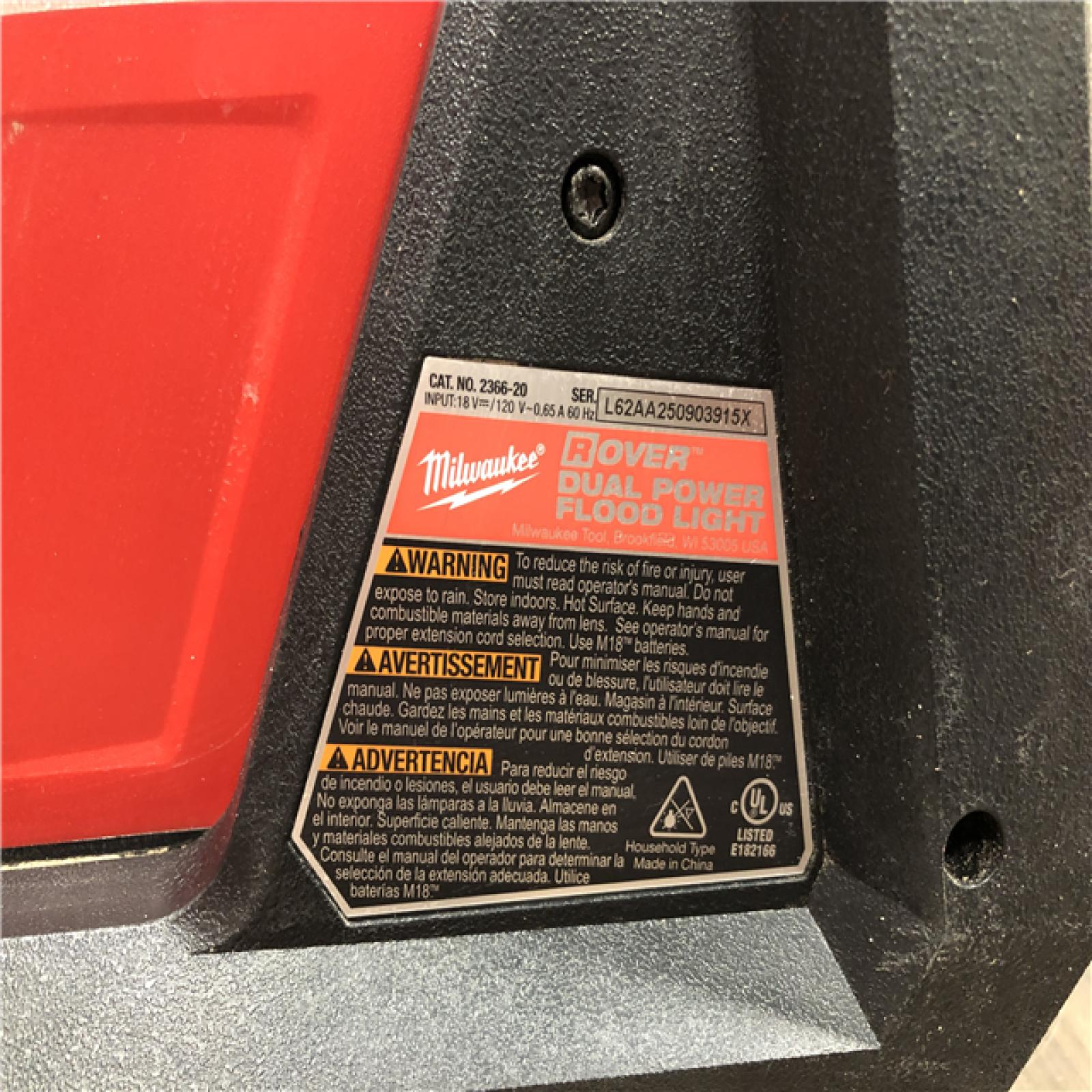 AS-IS Milwaukee GEN-2 18-Volt Lithium-Ion Cordless 4000 Lumens ROVER LED AC/DC Flood Light (Tool-Only)