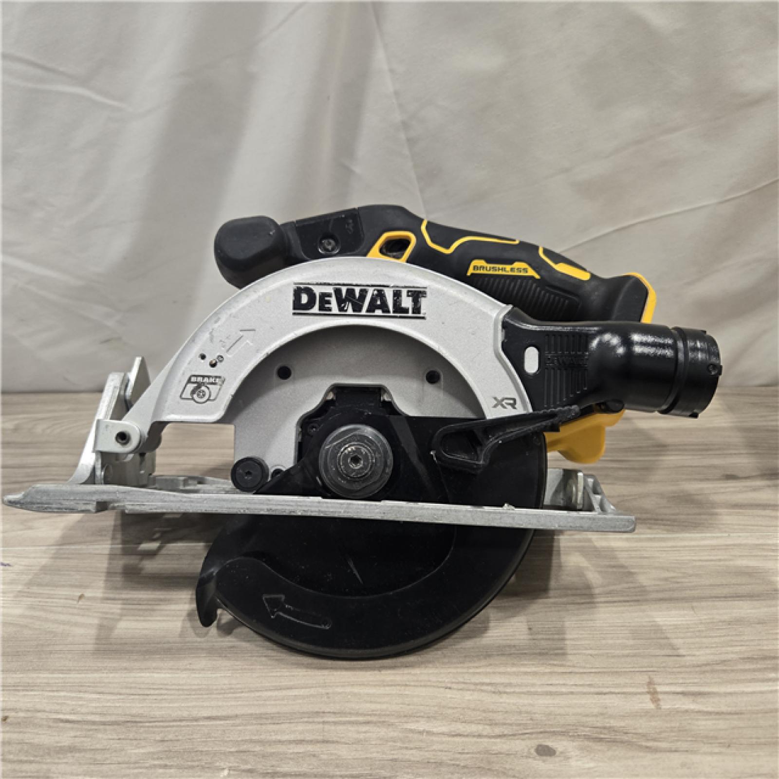 AS-IS DeWALT DCS565B 20V Max 6.5 Cordless Circular Saw (TOOL ONLY)