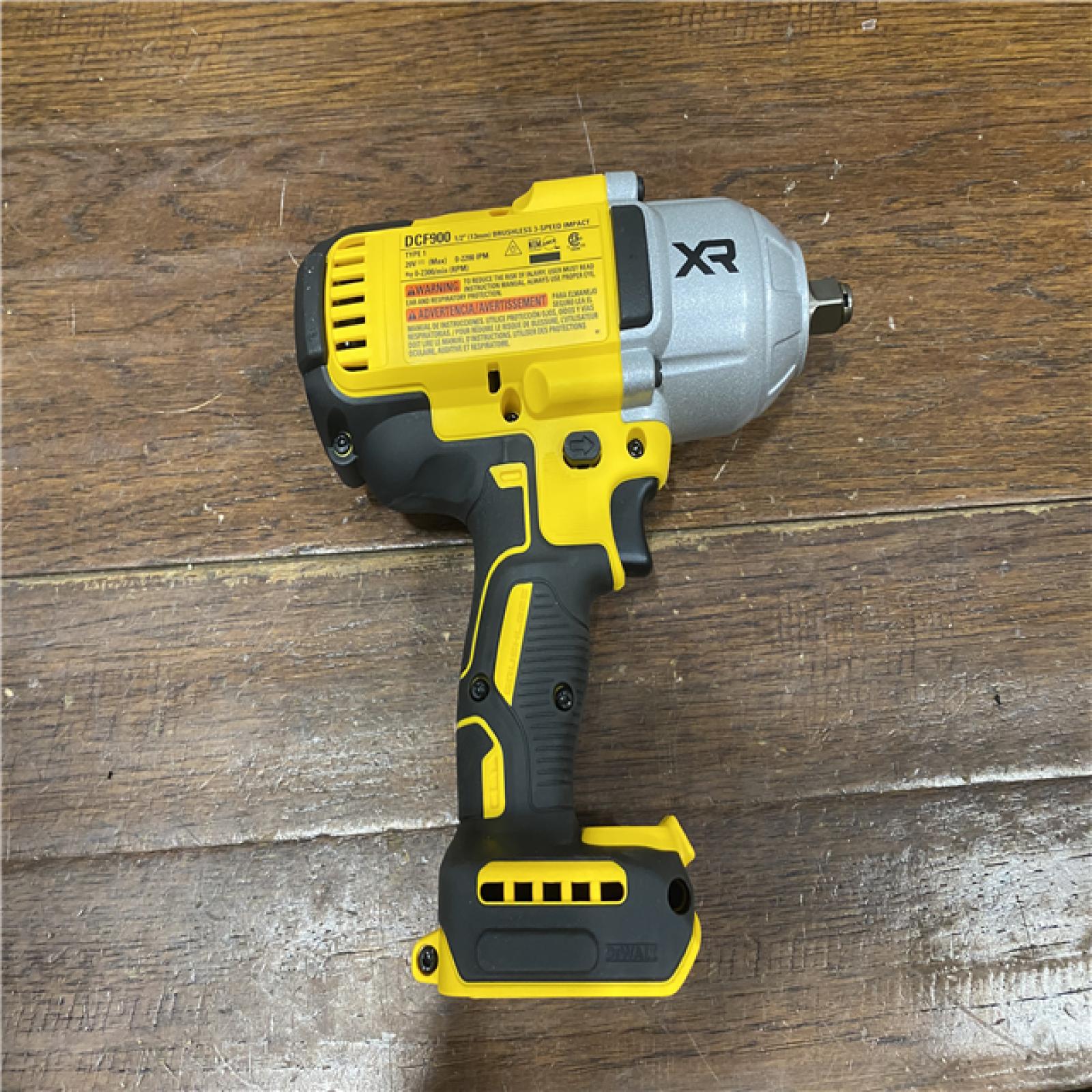 AS-IS 20V MAX Lithium-Ion Cordless 1/2 in. Impact Wrench Kit