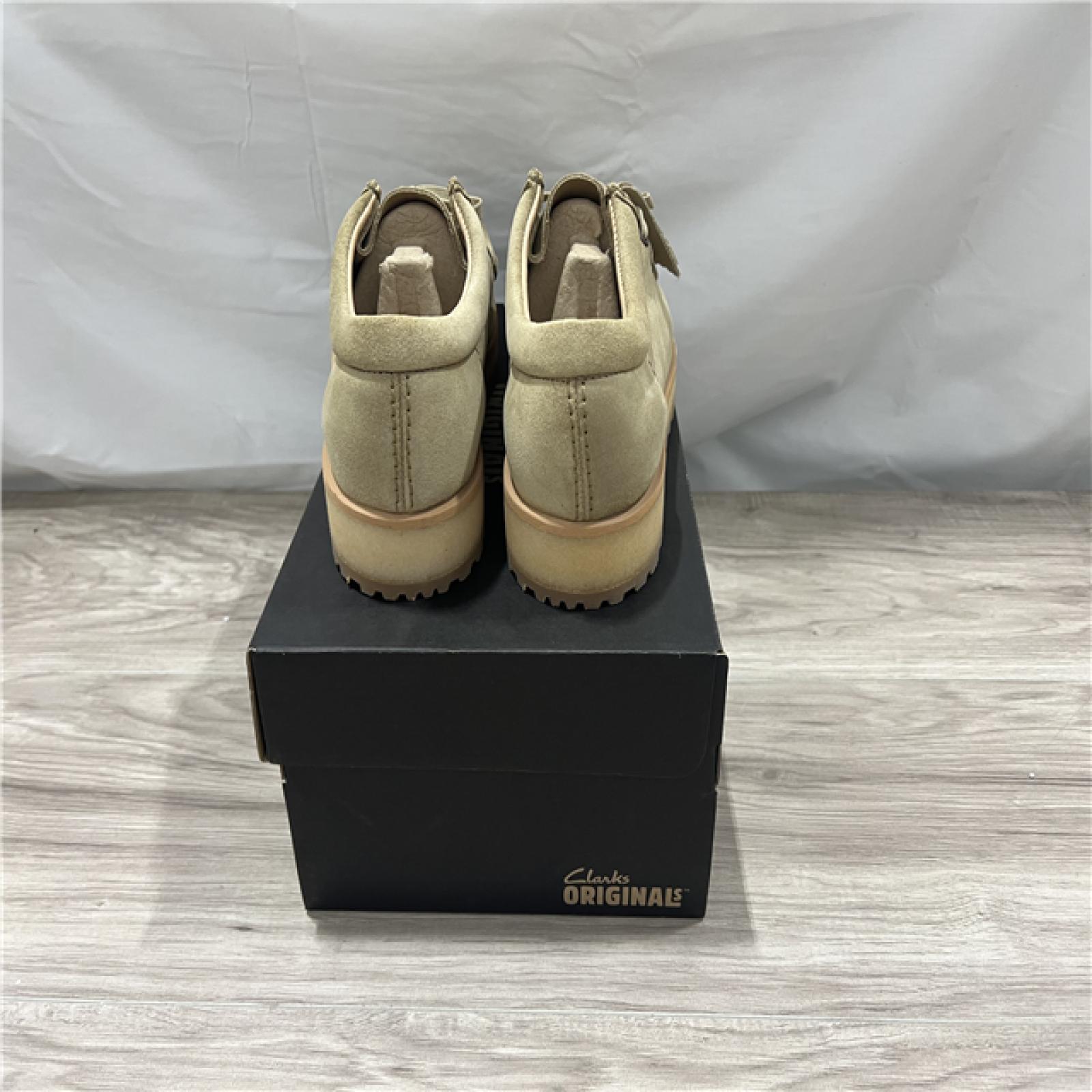 Clarks Walla Scout Lo Suede Loafer - Dark Sand Suede - SZ 10.5