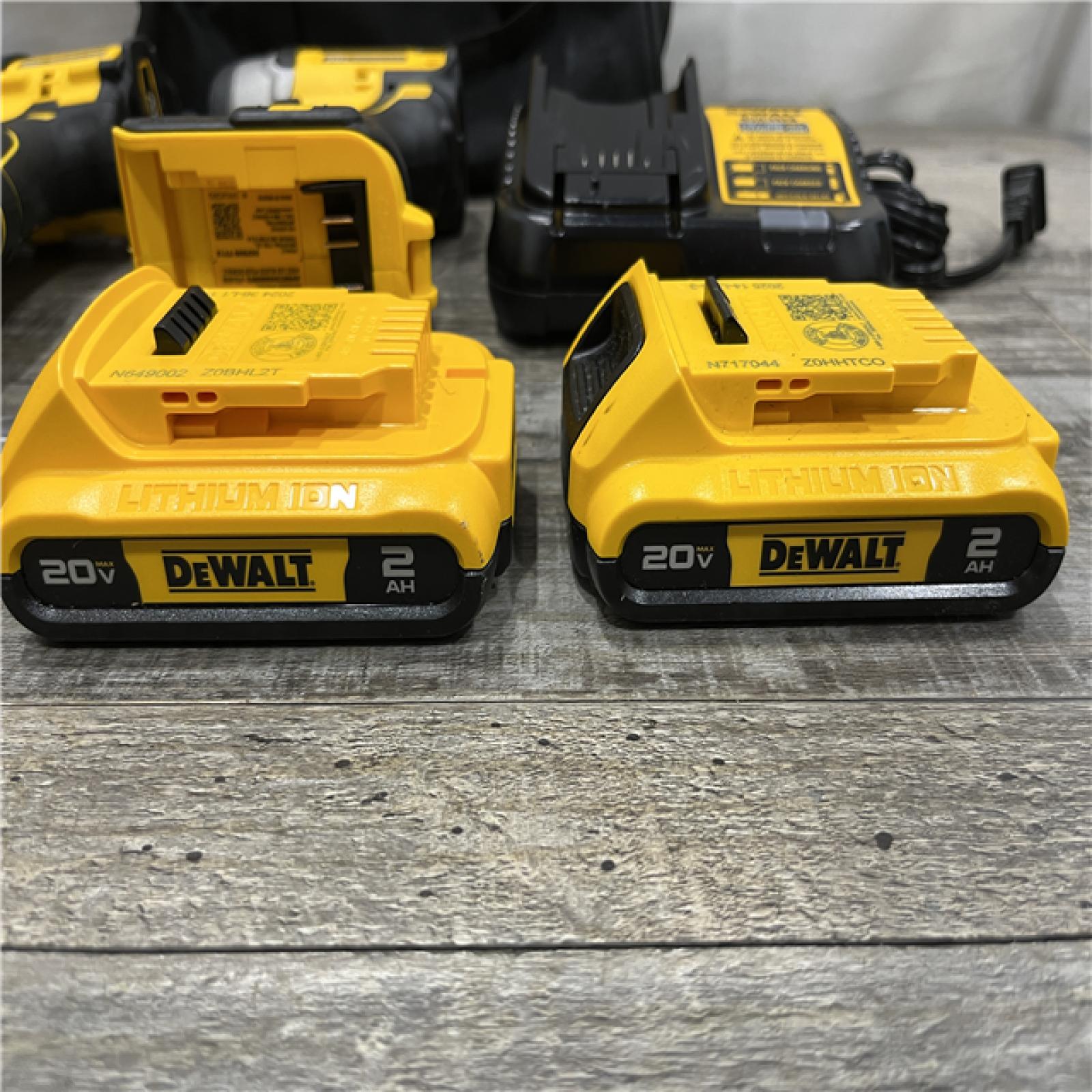 AS-IS DEWALT ATOMIC 20-Volt MAX Lithium-Ion Cordless Combo Kit