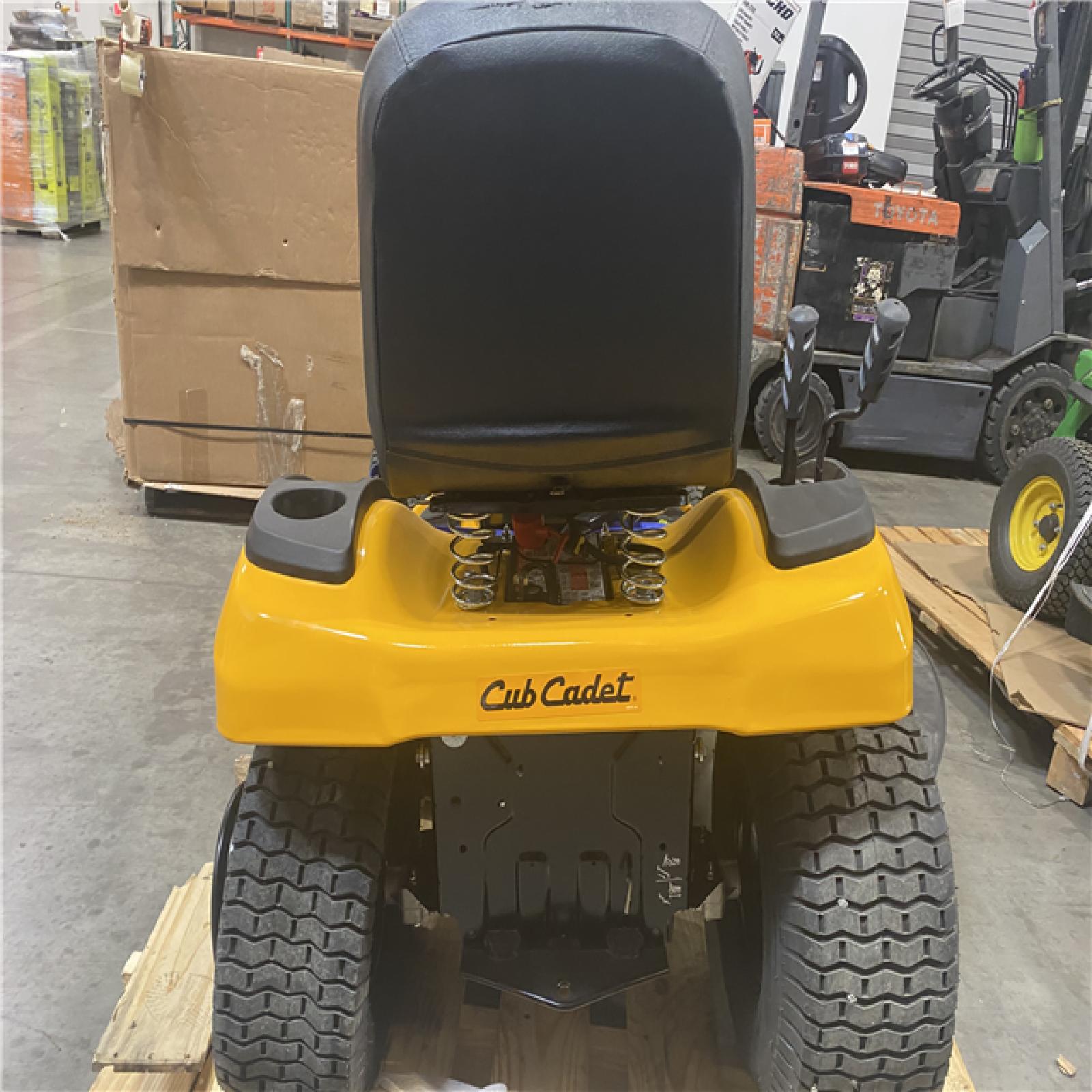 Dallas Location - As-Is Cub Cadet XT1 Enduro LT 42 in. Intelli Power Gas Riding Lawn Tractor