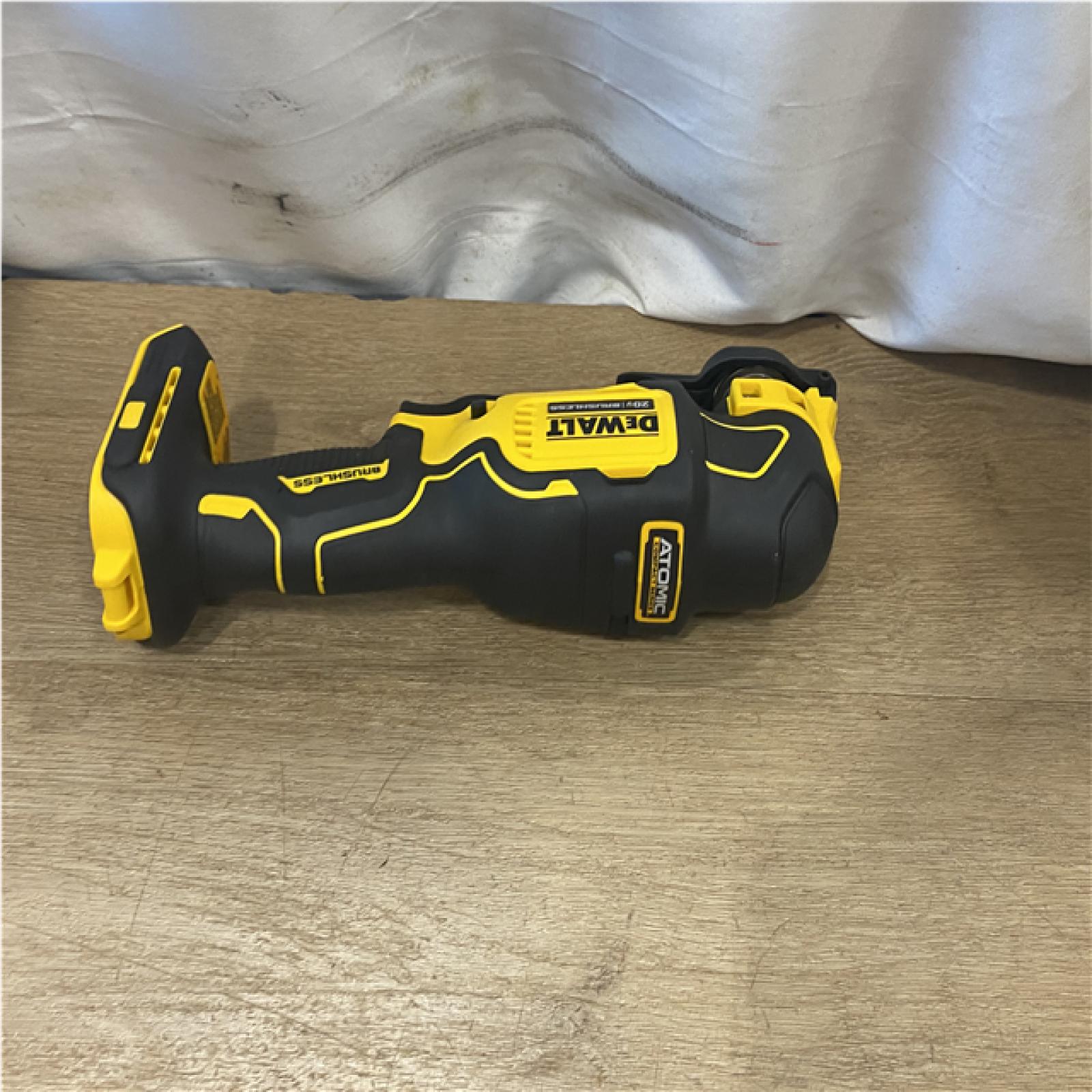 AS-IS DEWALT ATOMIC 20V MAX Cordless Brushless Oscillating Multi Tool Kit