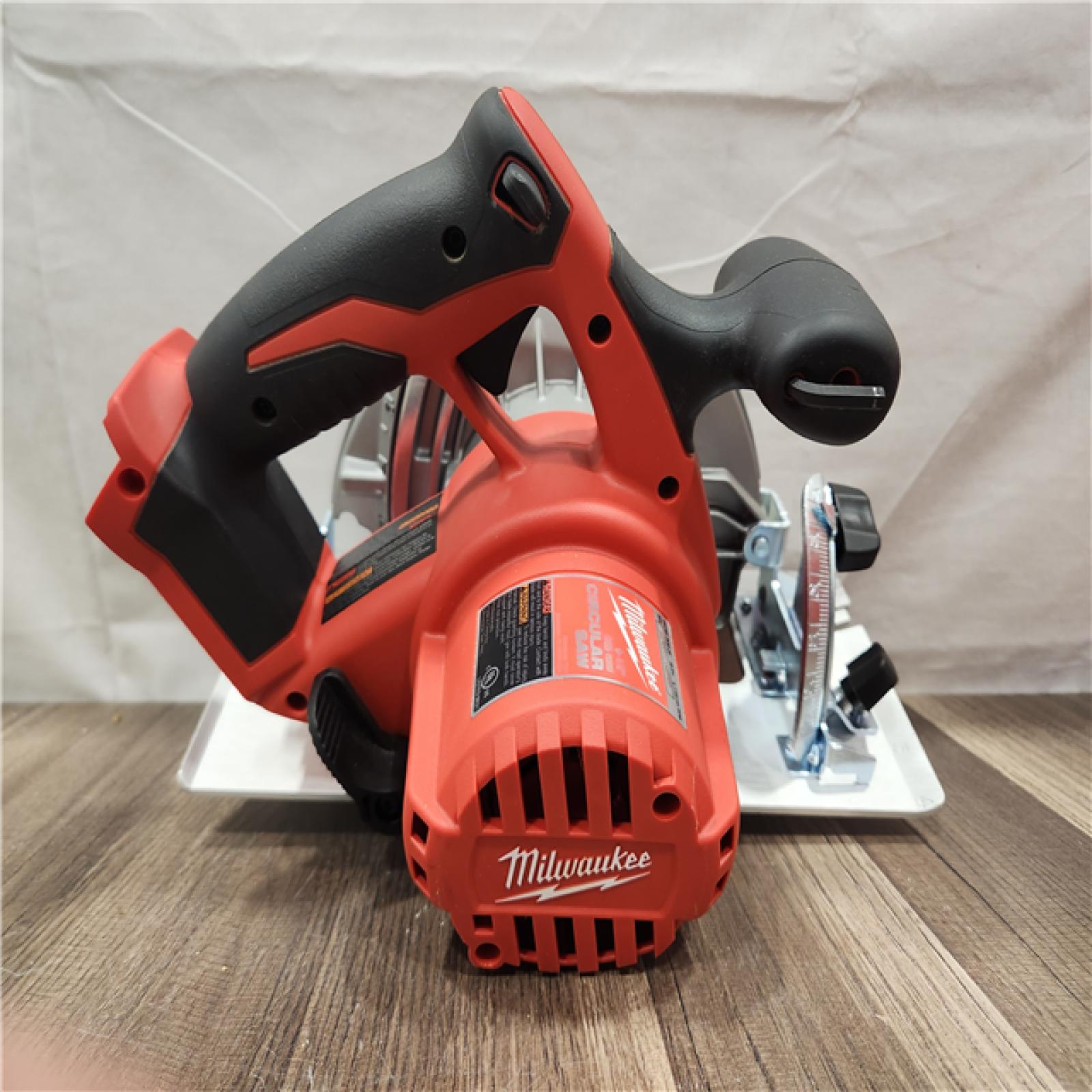 AS-IS- Milwaukee M18 Cordless 6-1/2 Circular Saw (Tool Only)