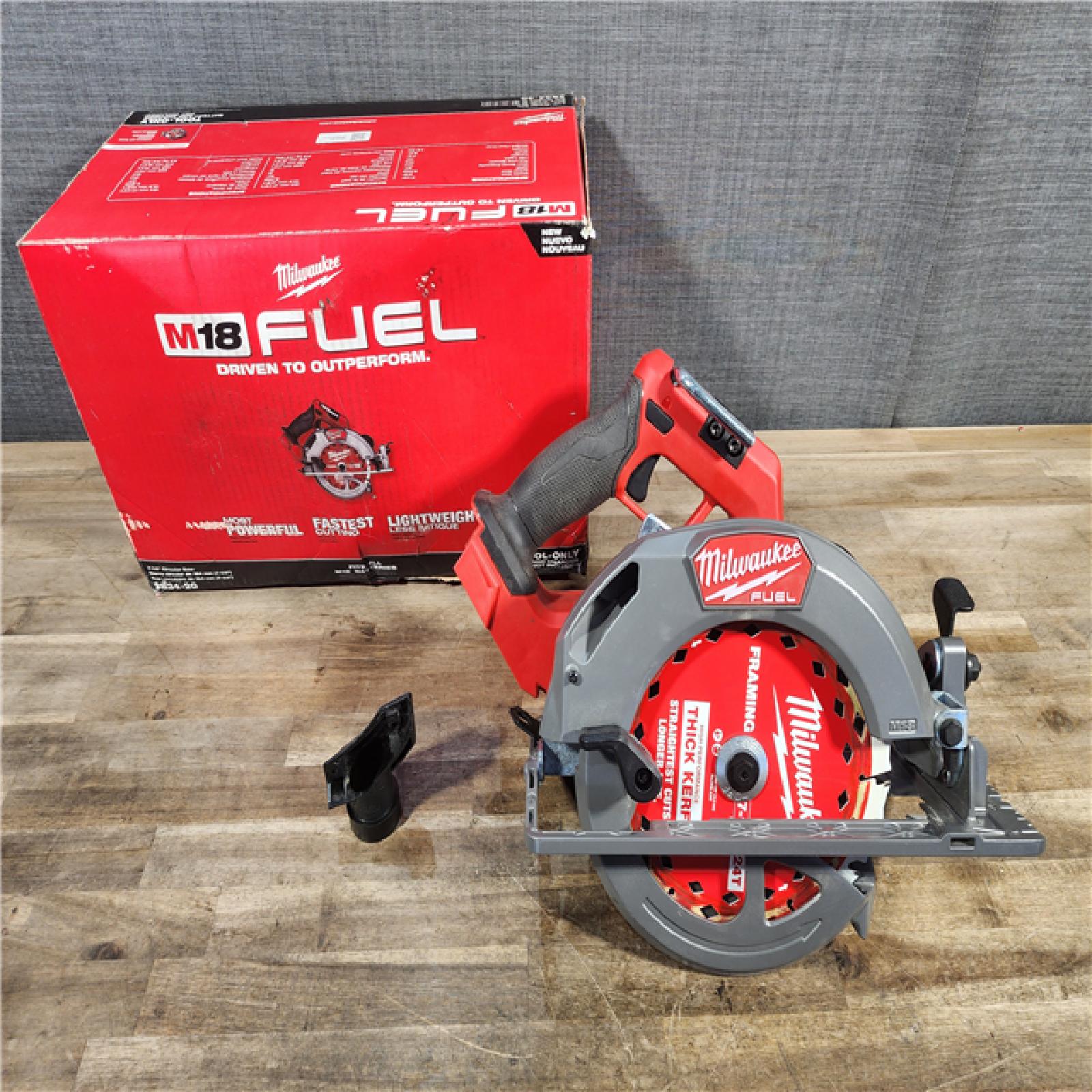 HOUSTON LOCATION - AS-IS Milwaukee Tools M18 FUEL 7-1/4 Circular Saw (Tool Only) 2834-20