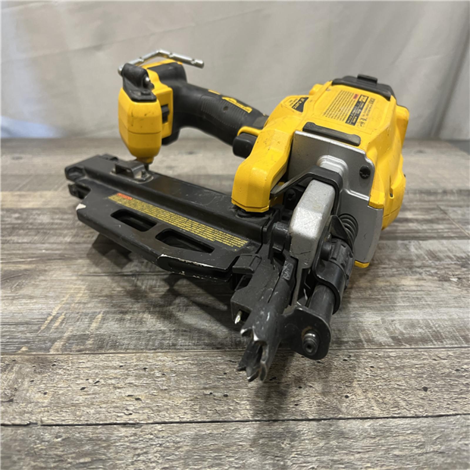 AS-IS DEWALT 20-Volt 21° Cordless Framing Nailer (Tool-Only)