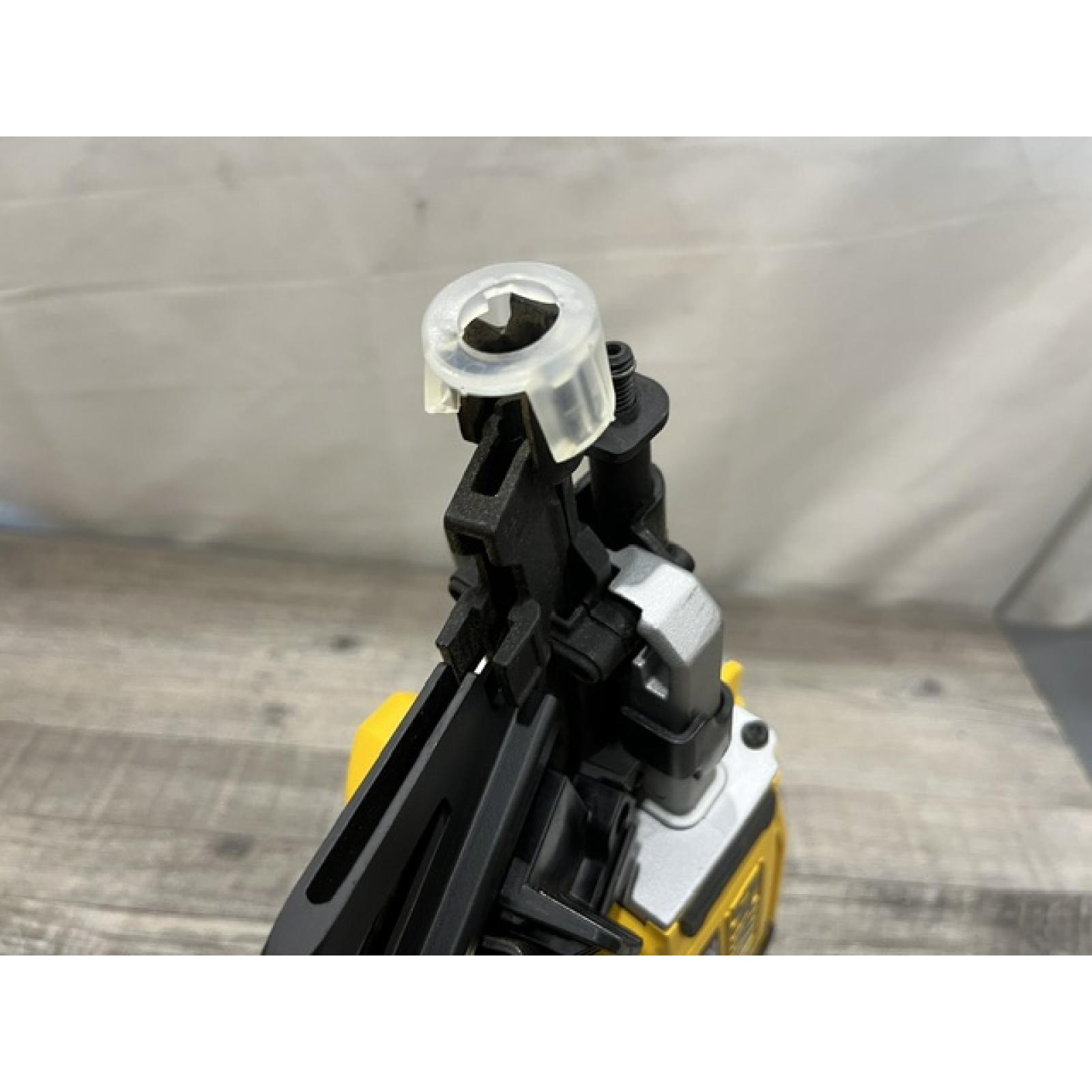 AS-IS DEWALT 20-Volt 21° Cordless Framing Nailer (Tool-Only)